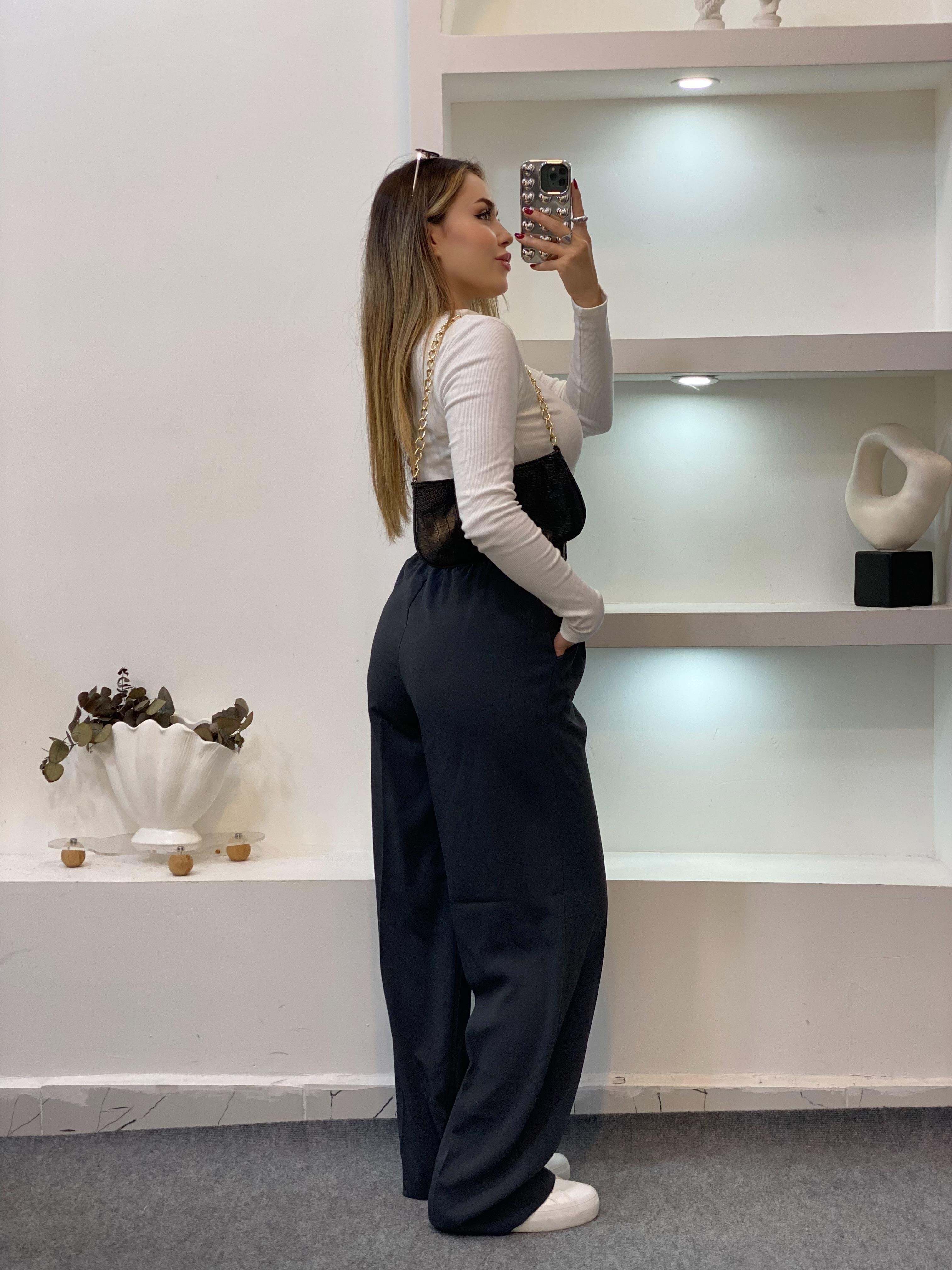 Beyaz Yaka Pencereli Fitilli Basic Bluz