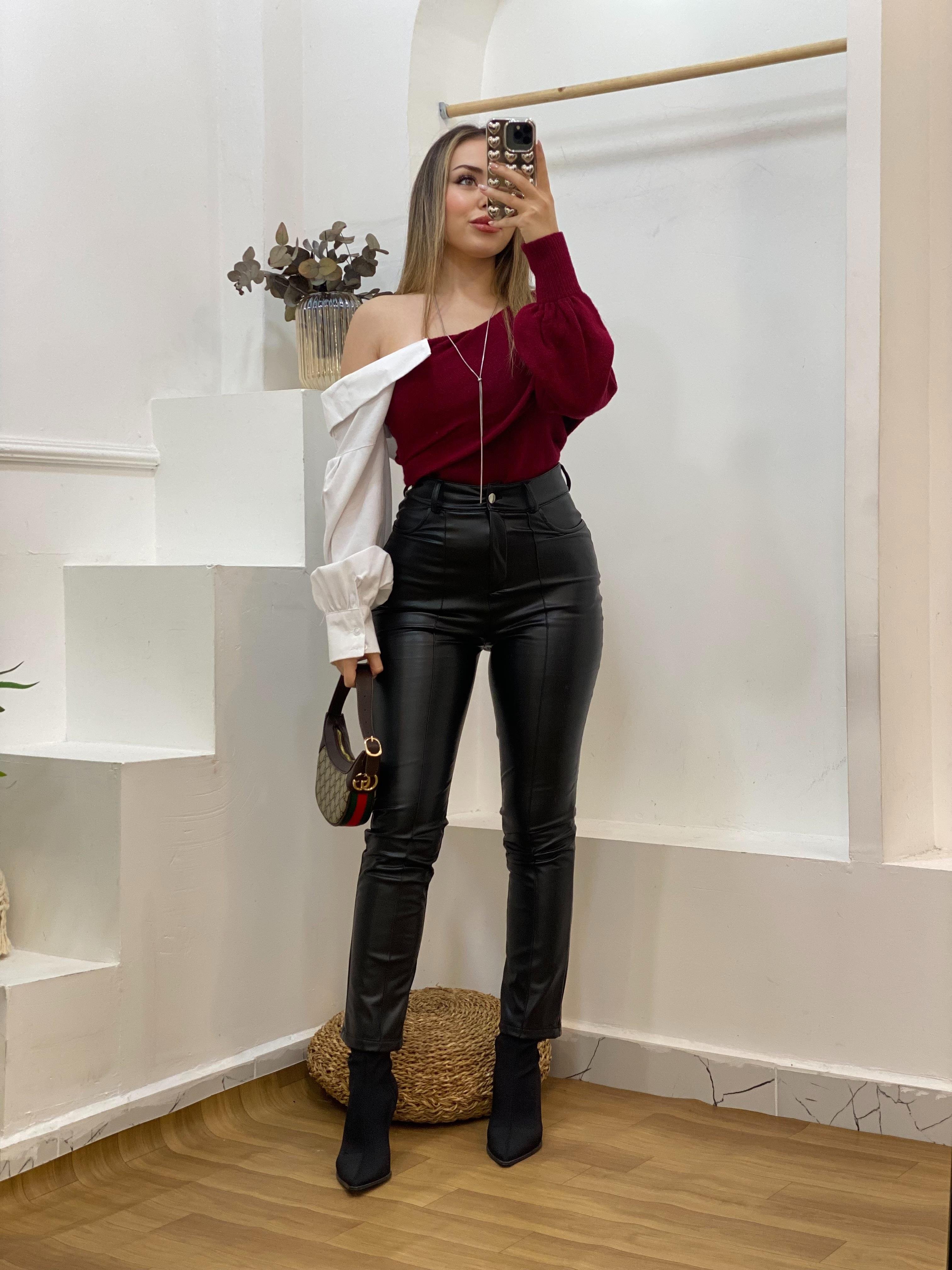 Bordo Asimetrik Poplin Yaka Kazak