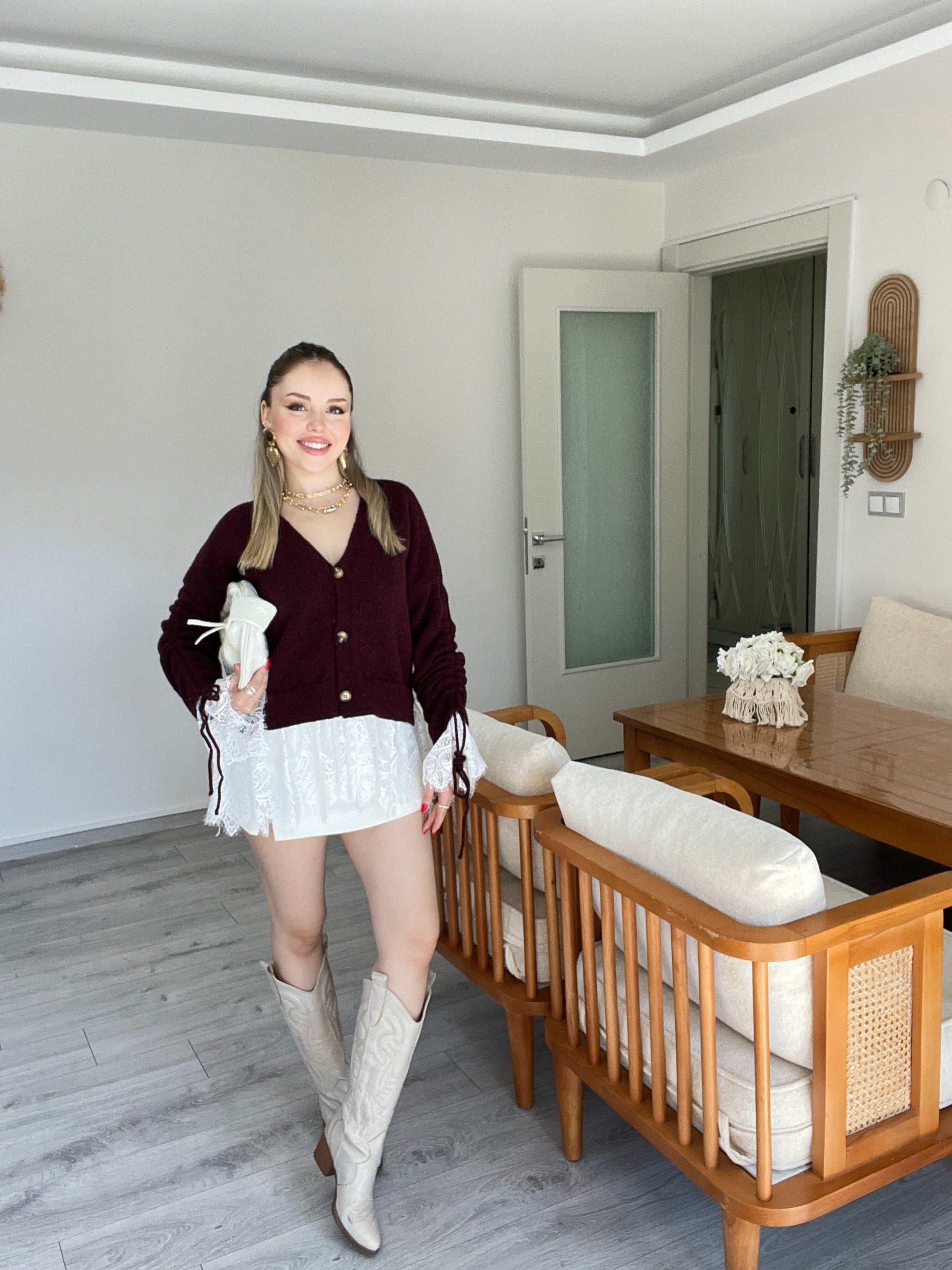 Bordo Dantel Detay Kolları Büzgülü Model Hırka