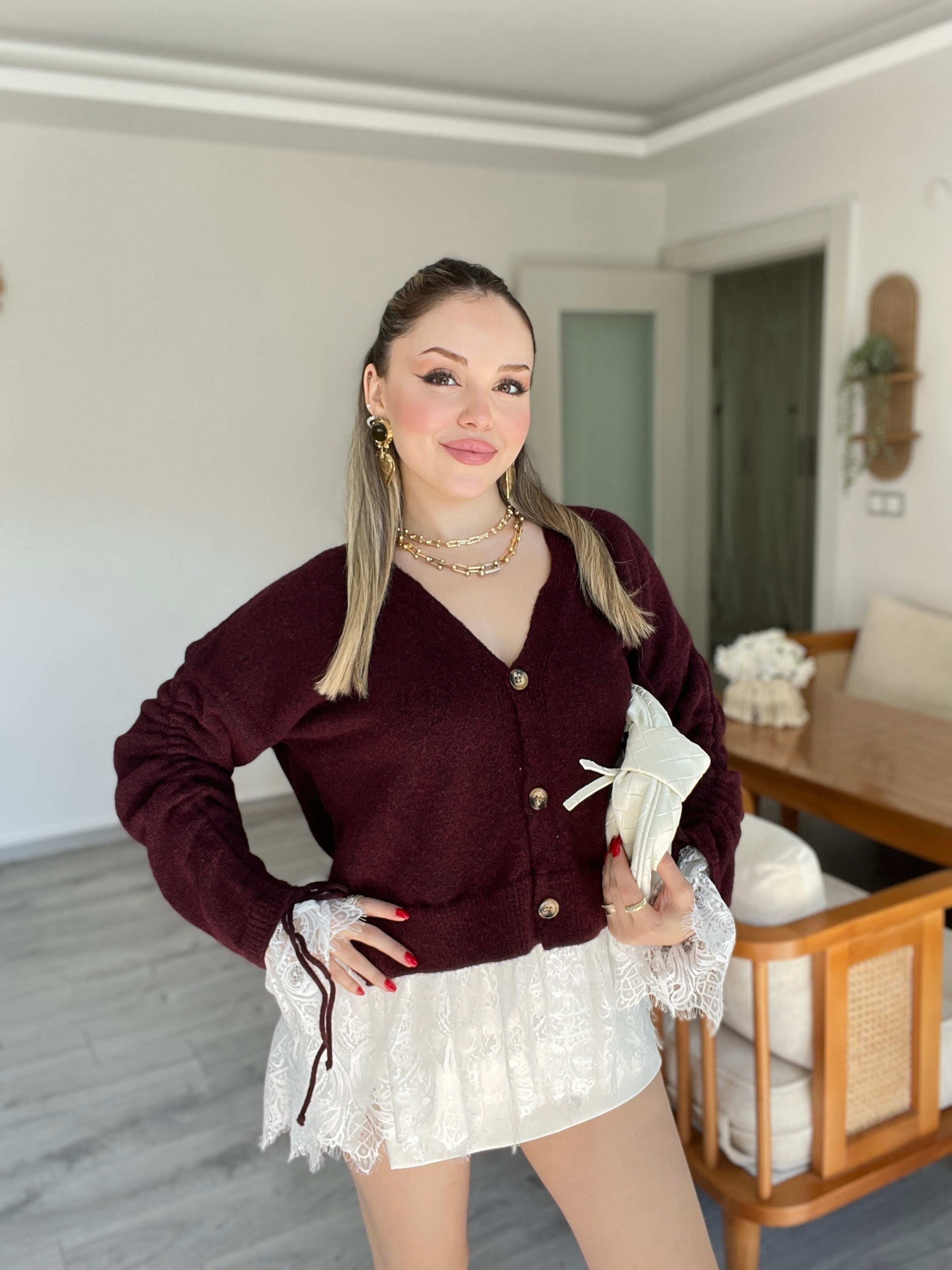 Bordo Dantel Detay Kolları Büzgülü Model Hırka