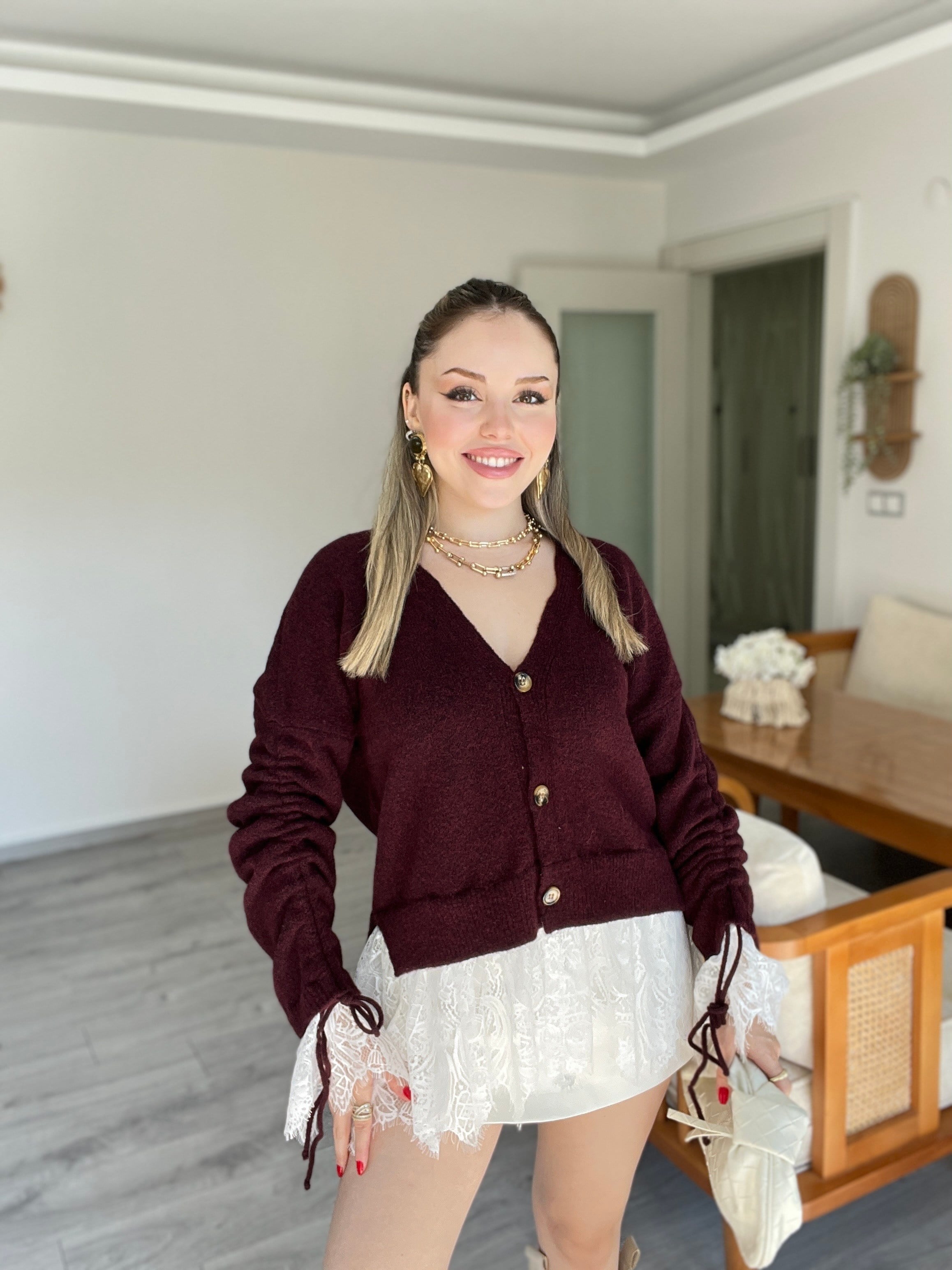 Bordo Dantel Detay Kolları Büzgülü Model Hırka