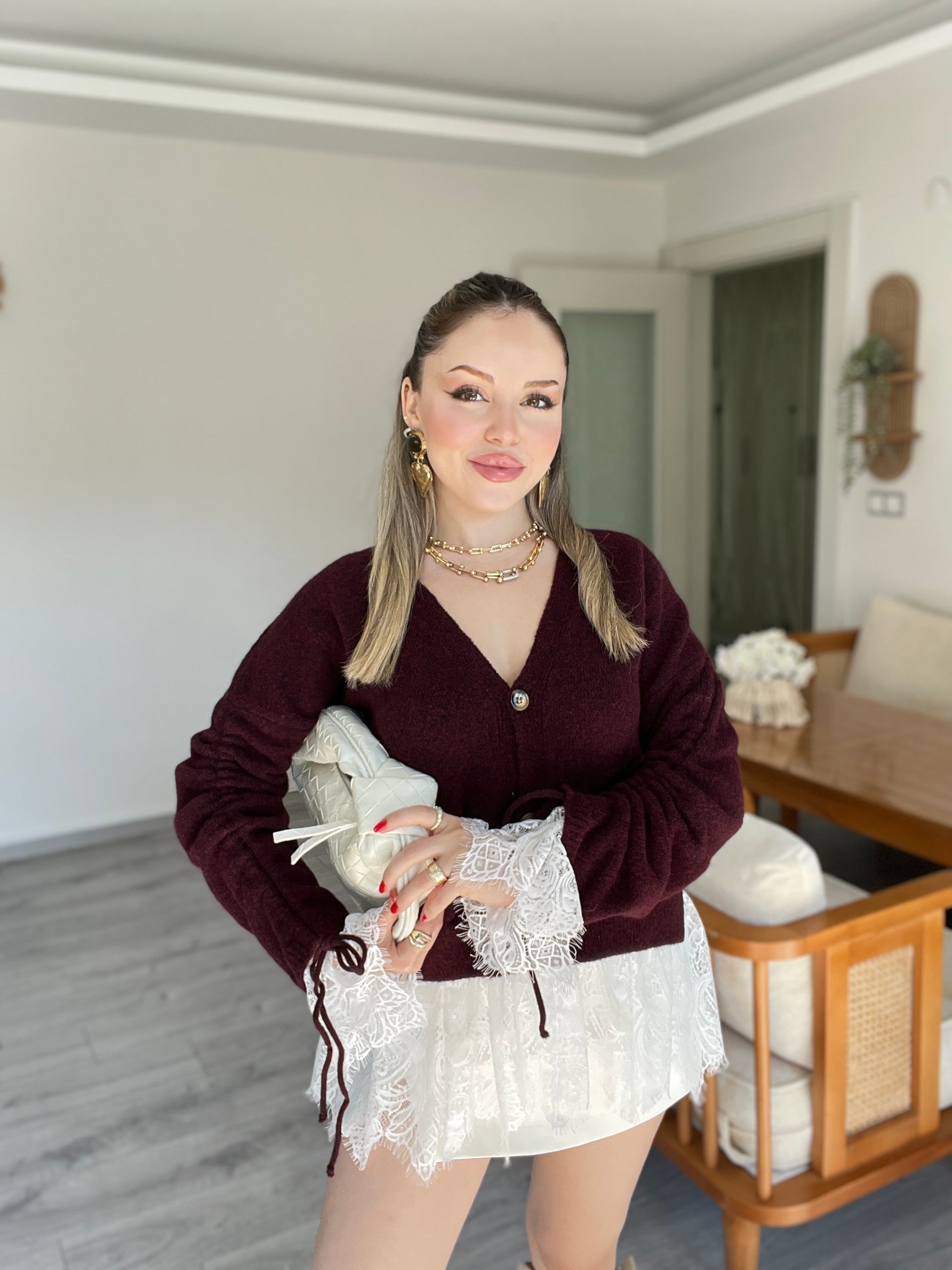 Bordo Dantel Detay Kolları Büzgülü Model Hırka