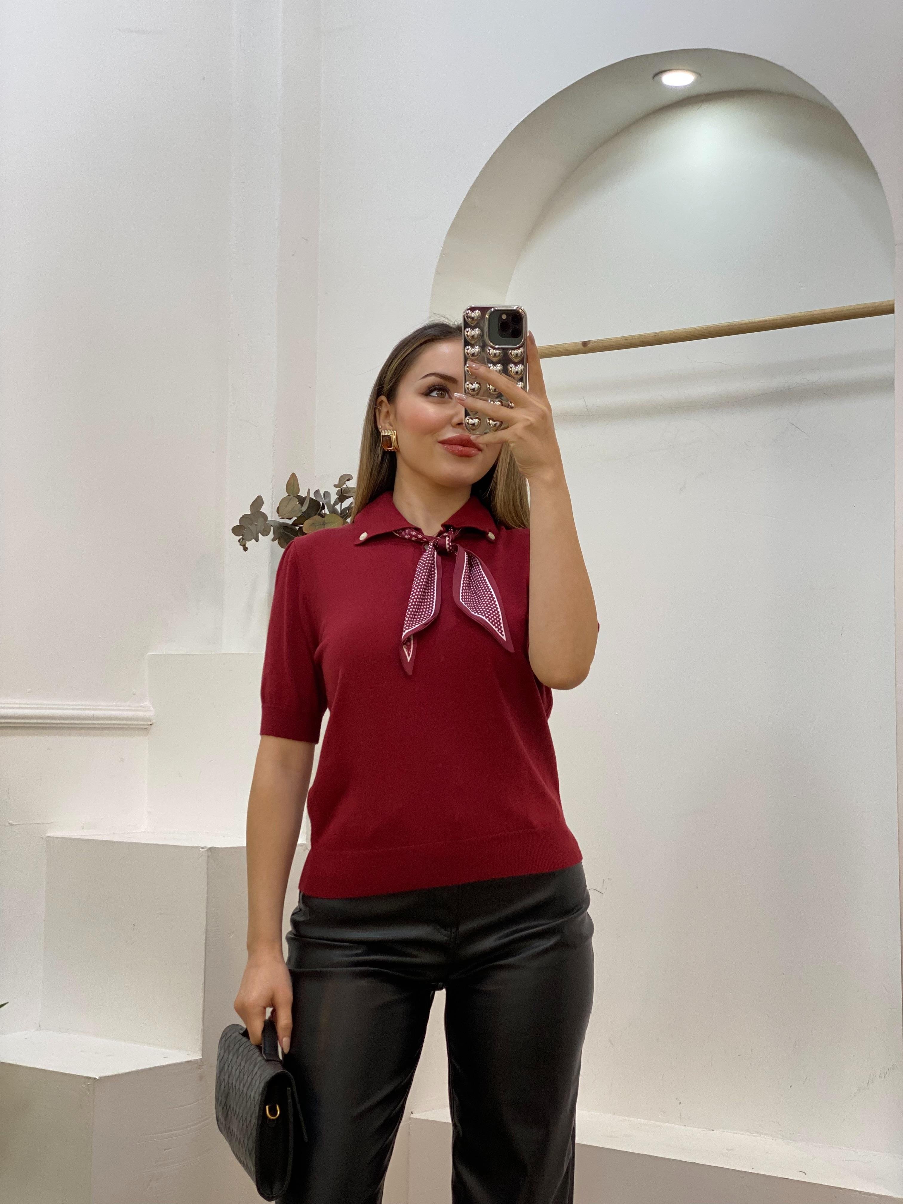 Bordo Fularlı Polo Yaka Triko 