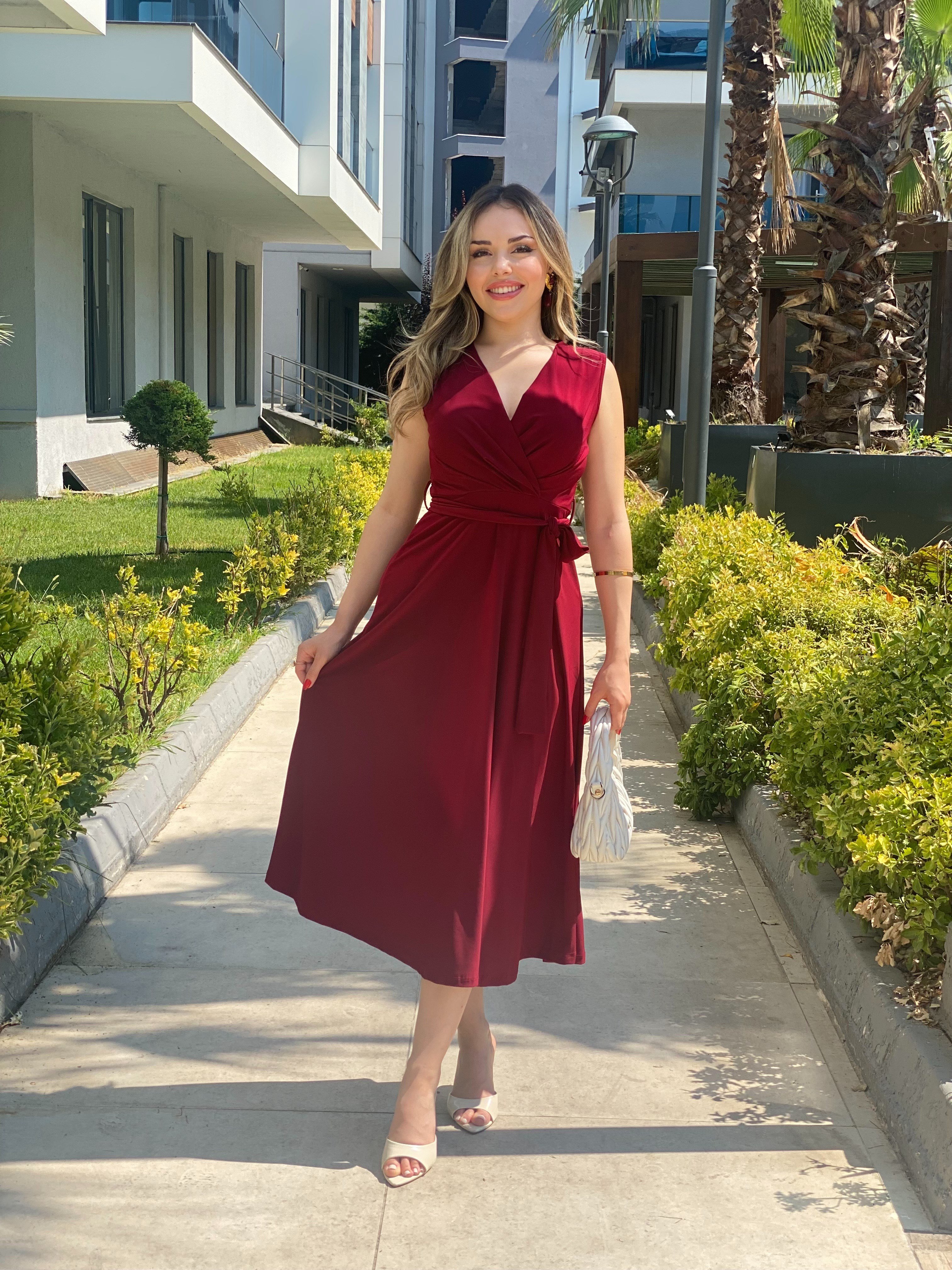 Bordo Kruvaze Yaka Kuşaklı Likralı ,Kalıp Mükemmel Elbise