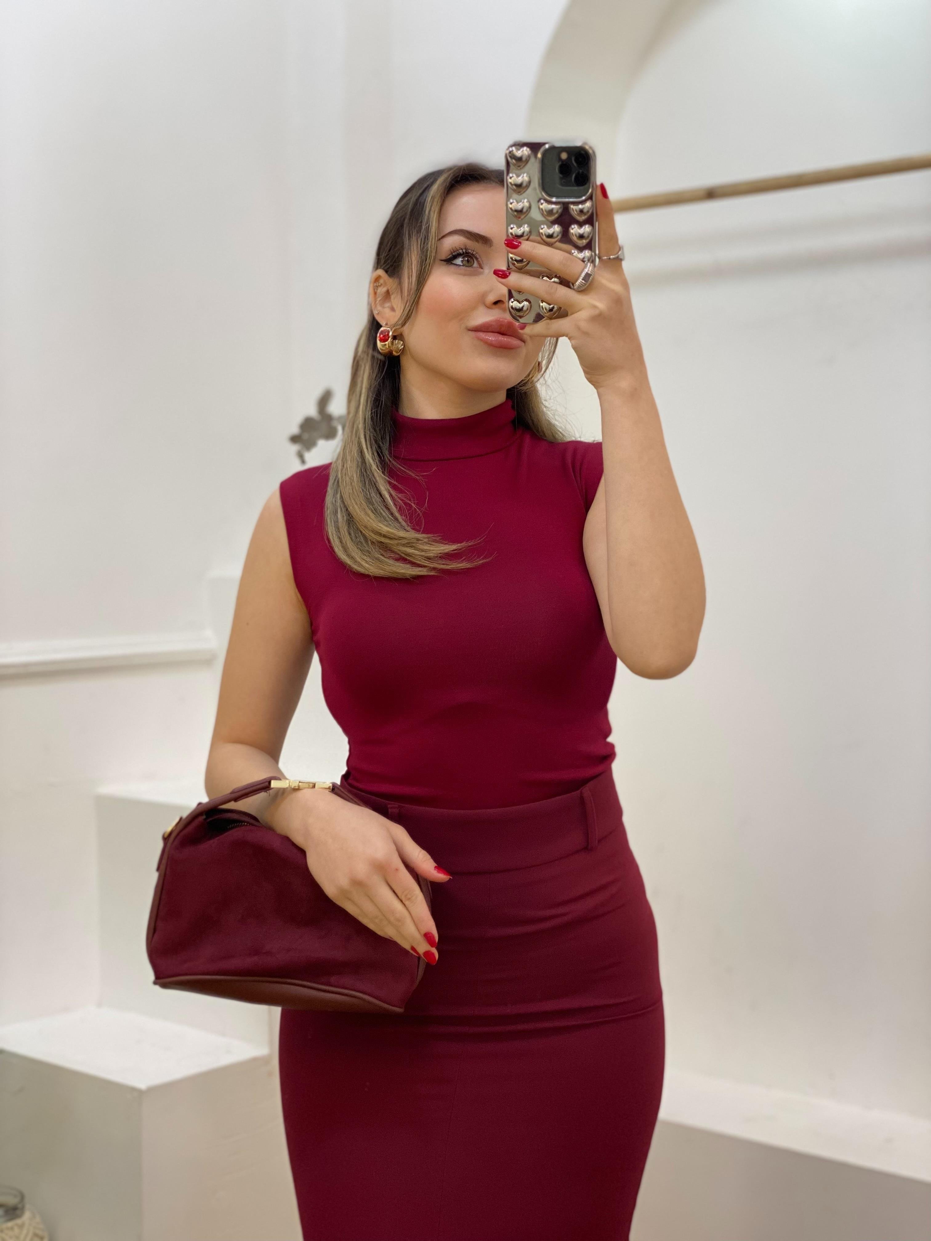 Bordo Renk Boğazlı Modal Kumaş Kolsuz Basic Bluz