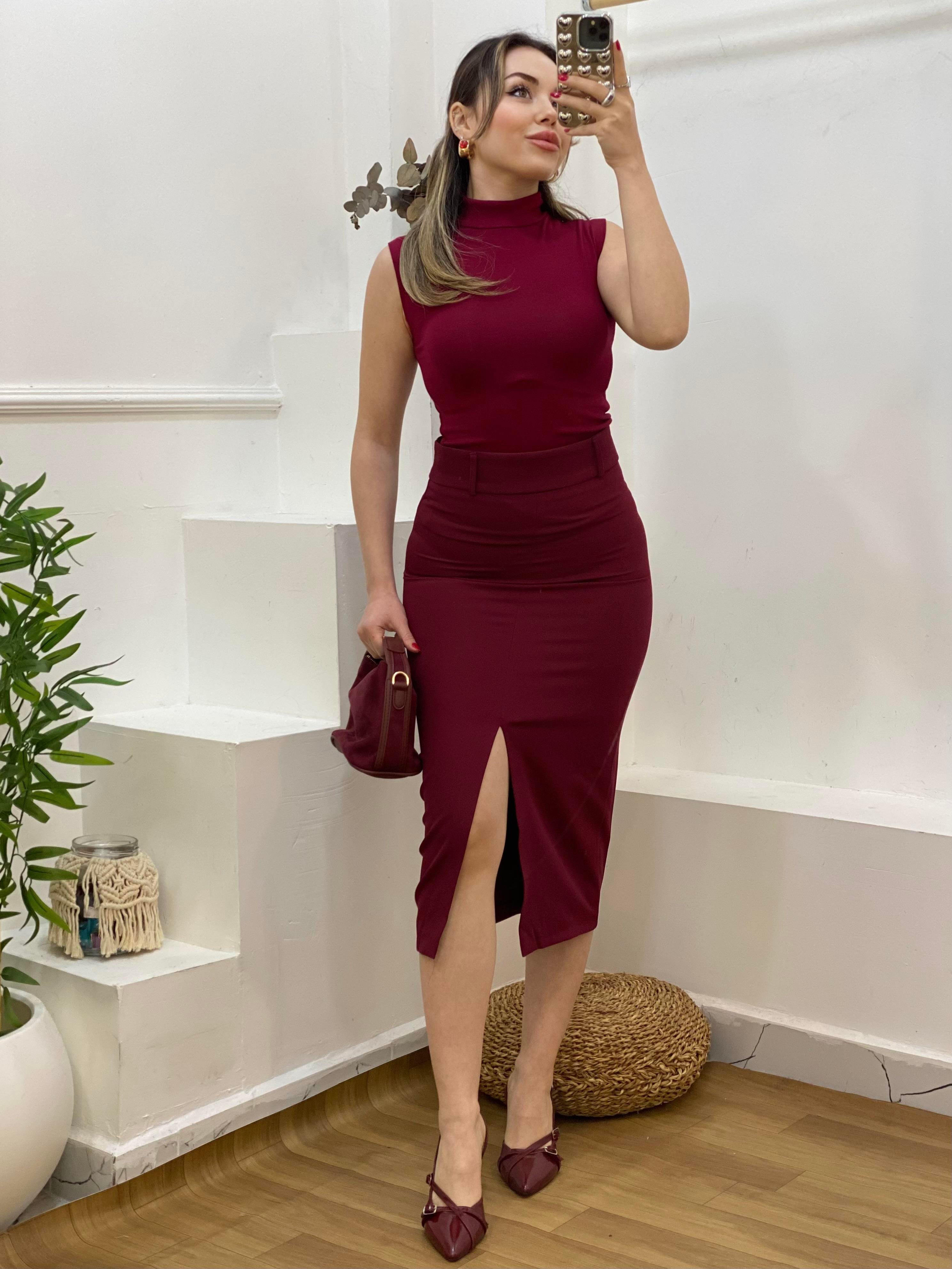 Bordo Renk Boğazlı Modal Kumaş Kolsuz Basic Bluz