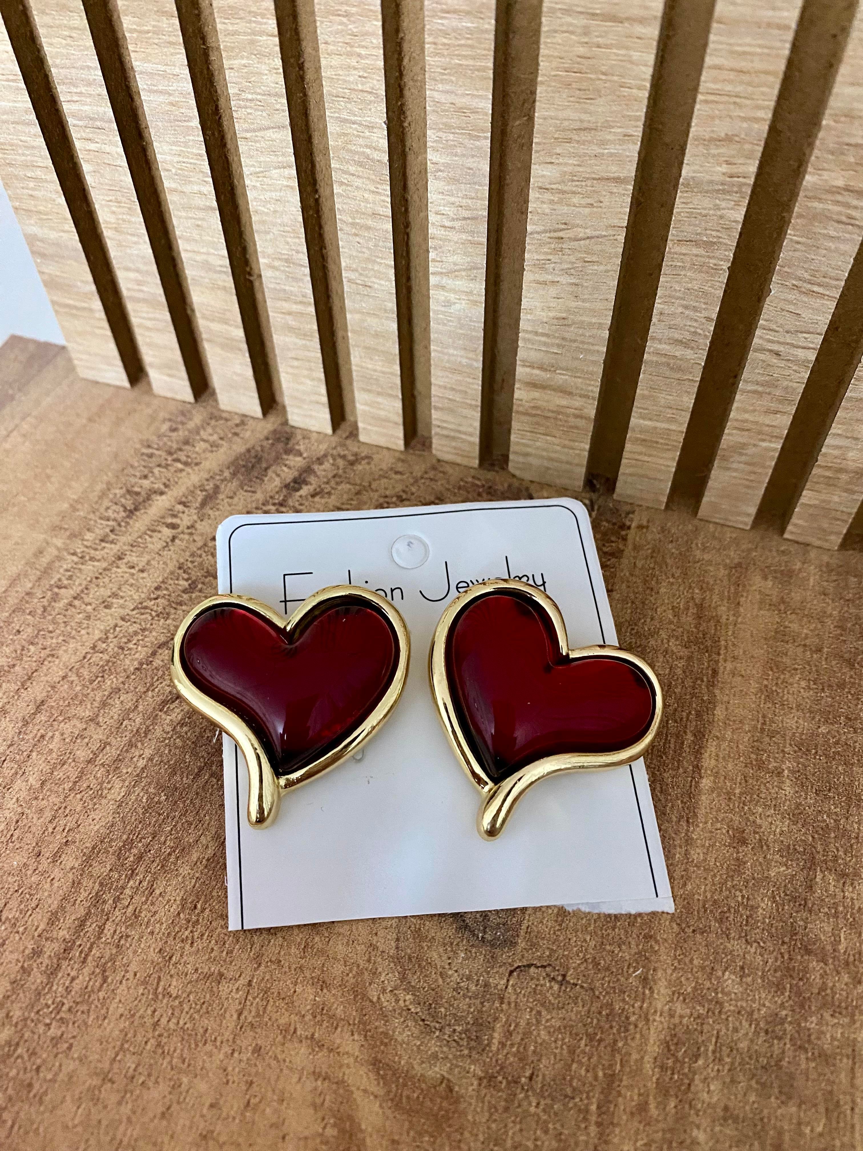 Gold Bordo Marka Model Kalp Küpe