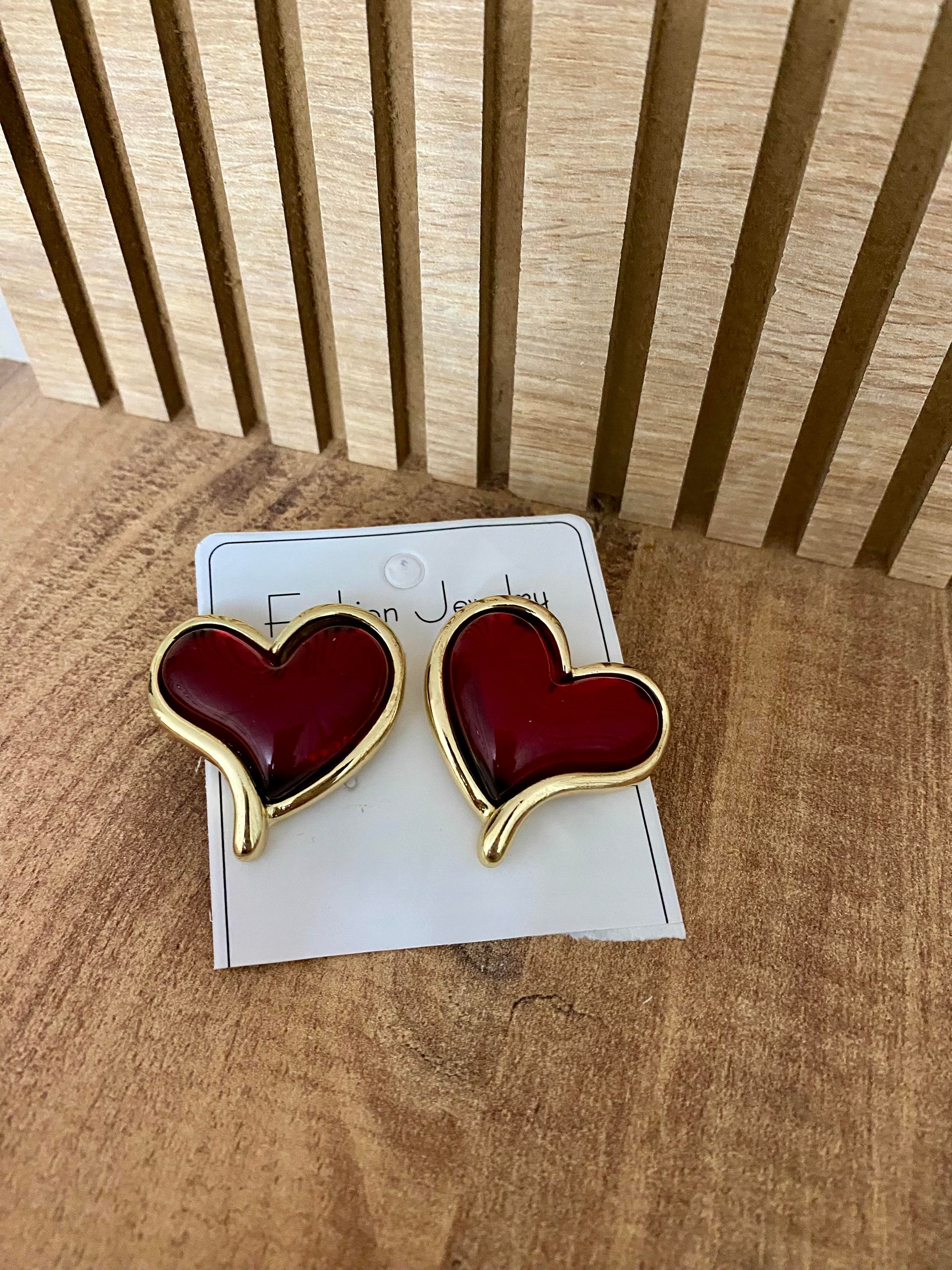 Gold Bordo Marka Model Kalp Küpe