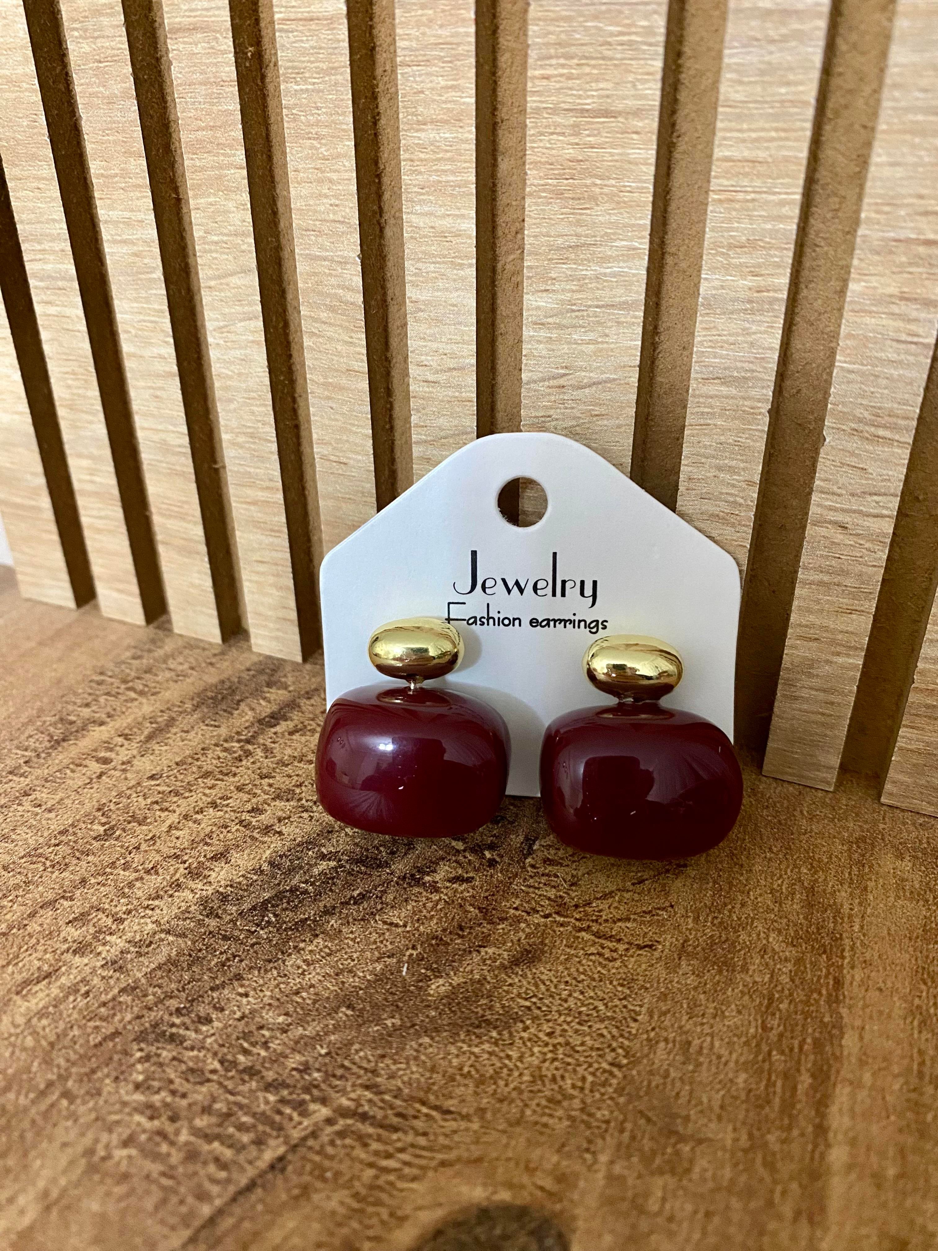 Gold Bordo Marka Model Oval Kesim Küpe