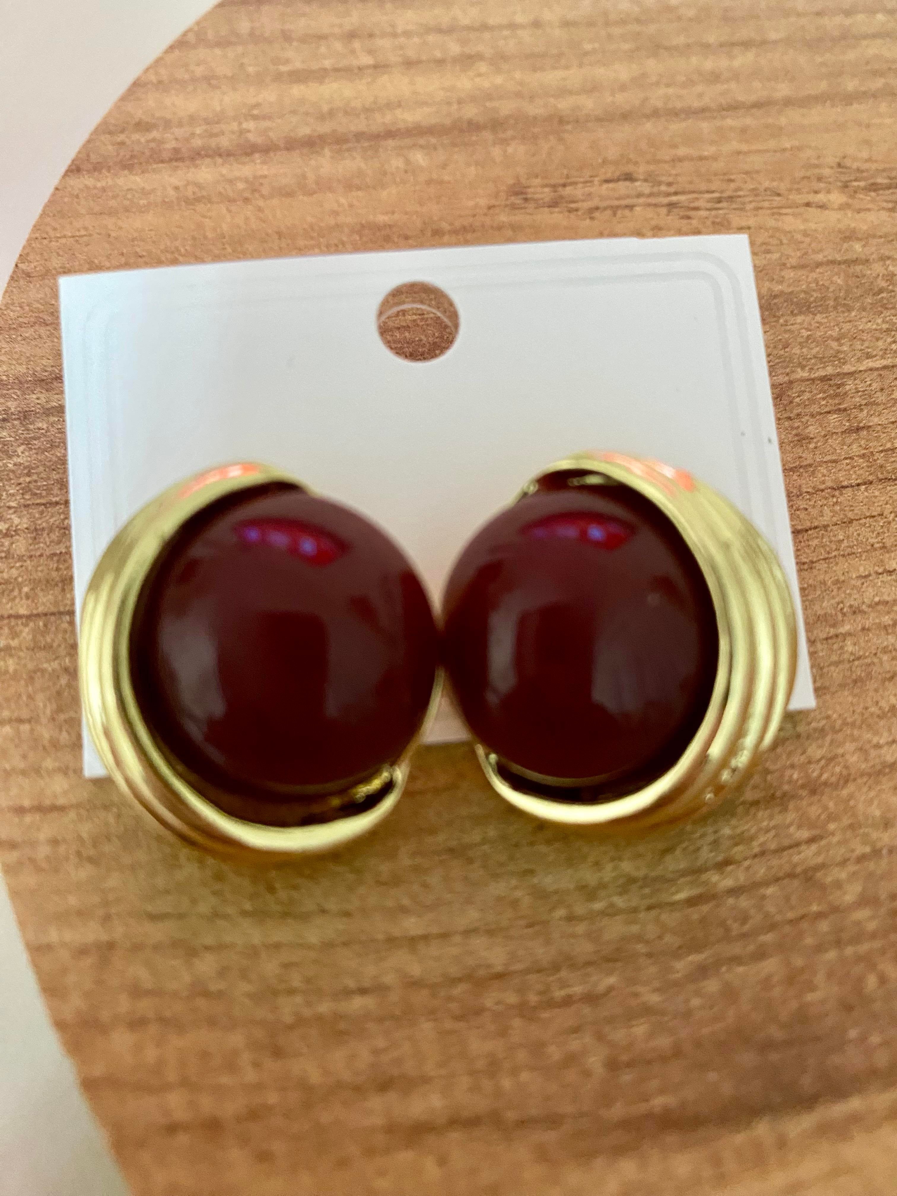 Gold Bordo Mineli Düğme Model Küpe