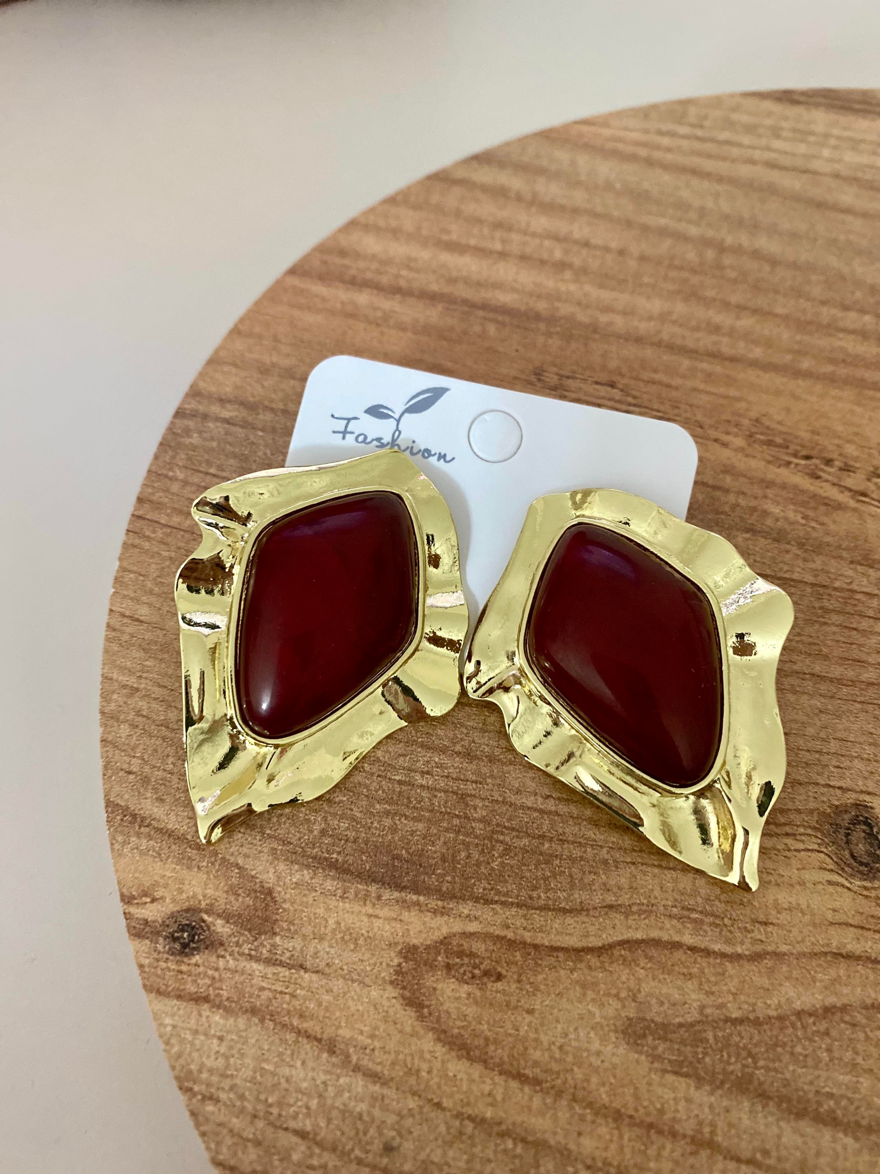 Gold Bordo Mineli Küpe