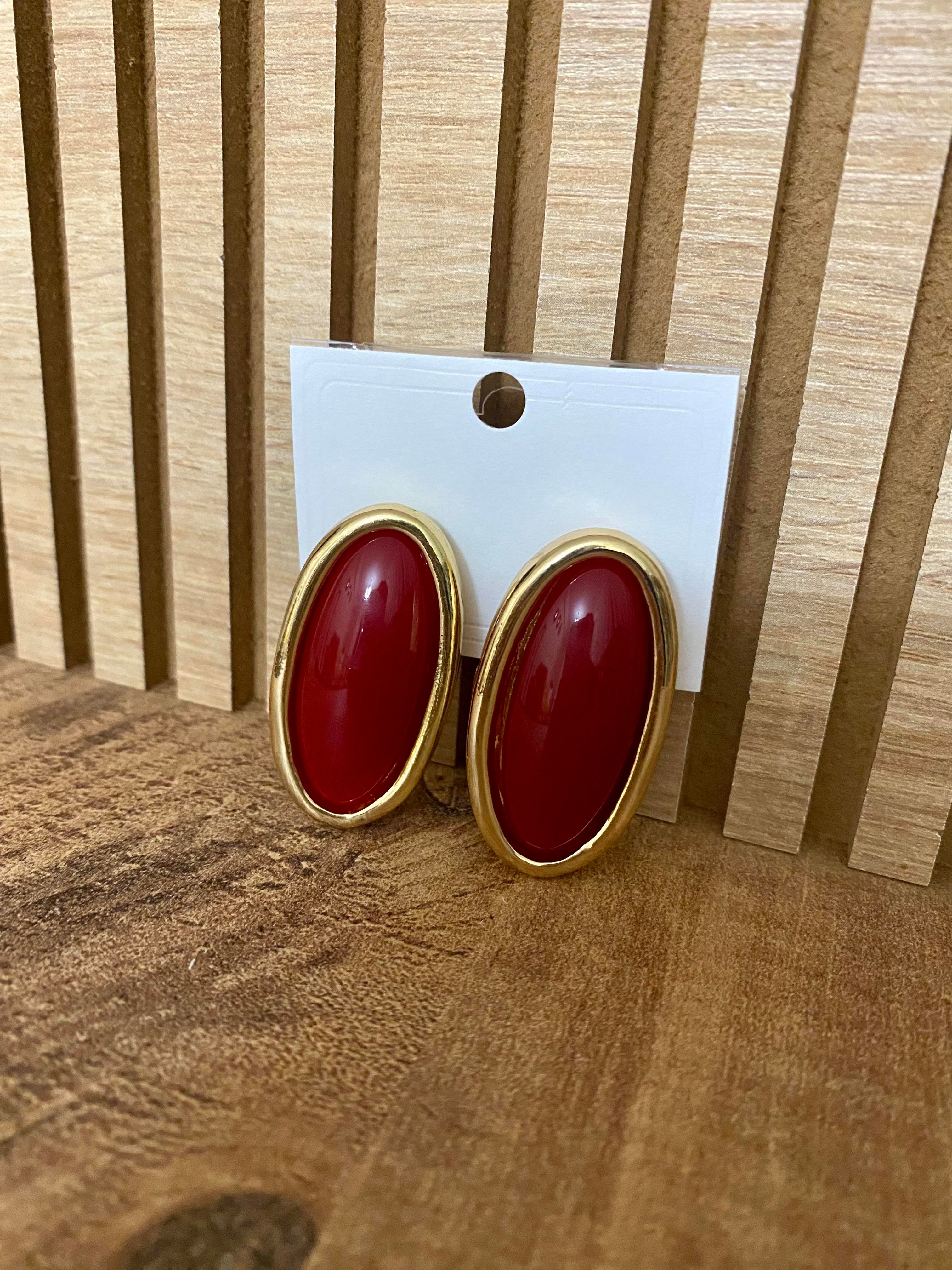 Gold Bordo Taşlı Marka Model Küpe