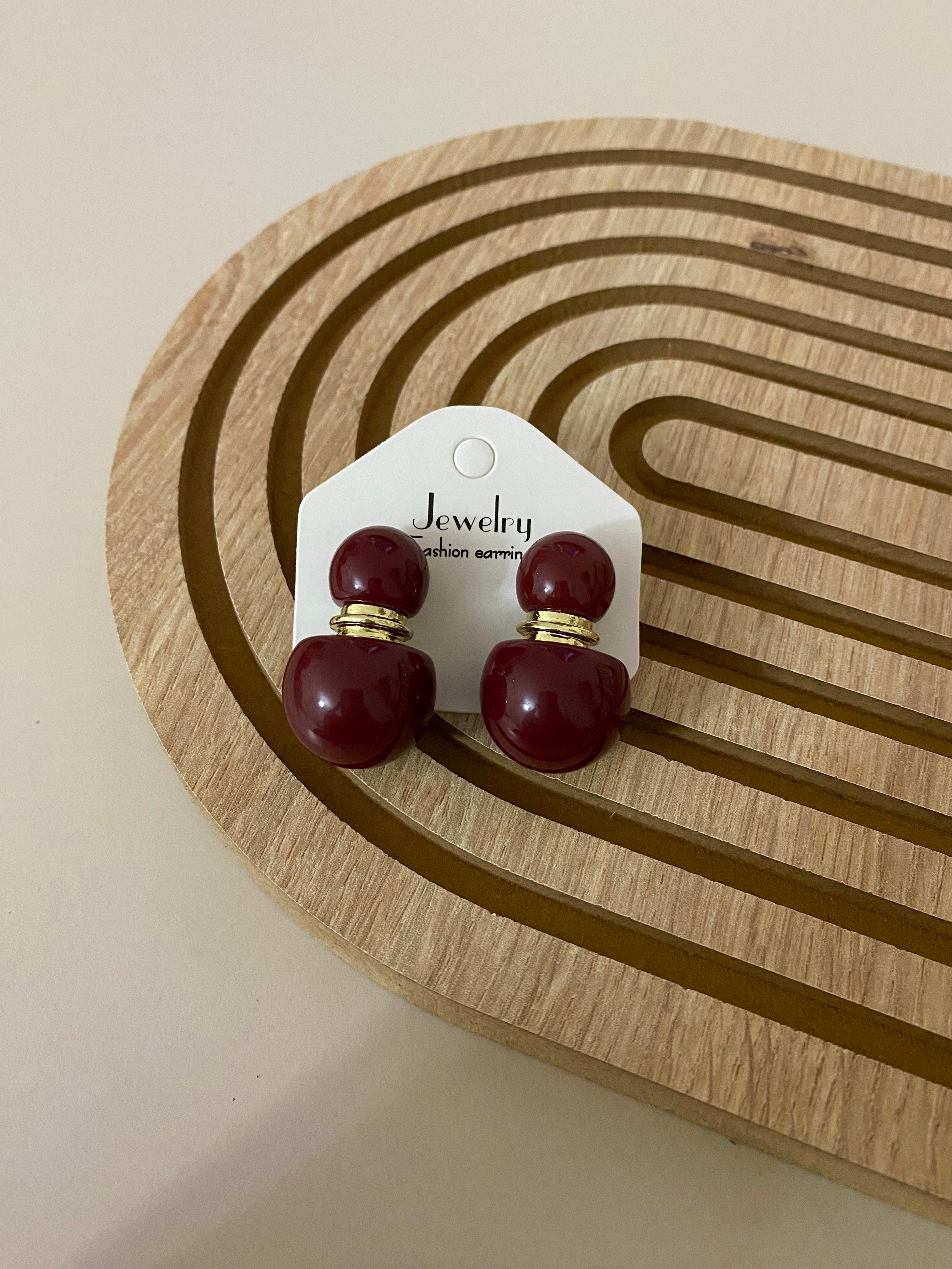 Gold Detaylı Bordo Küpe 