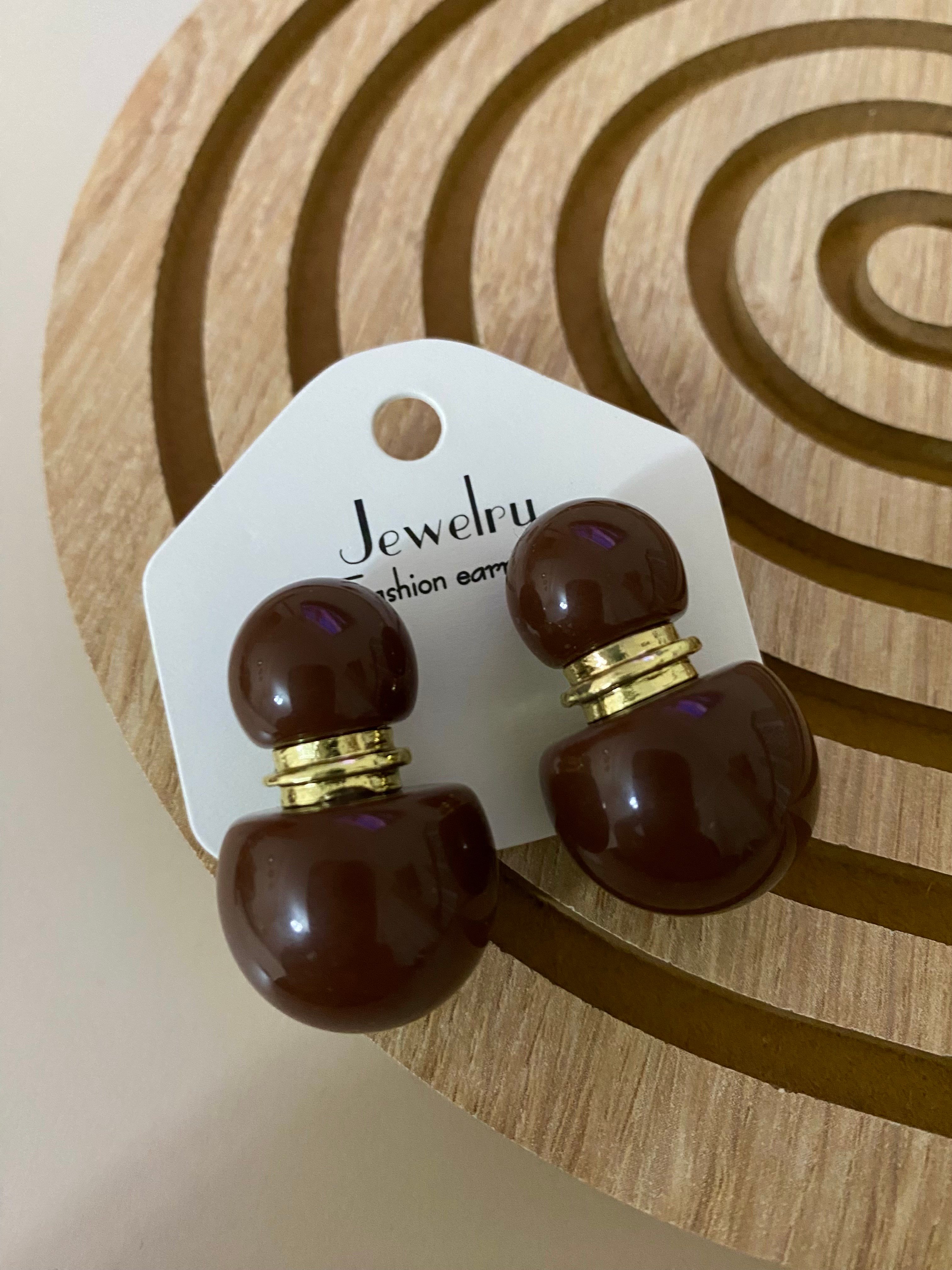 Gold Detaylı Kahve Küpe 