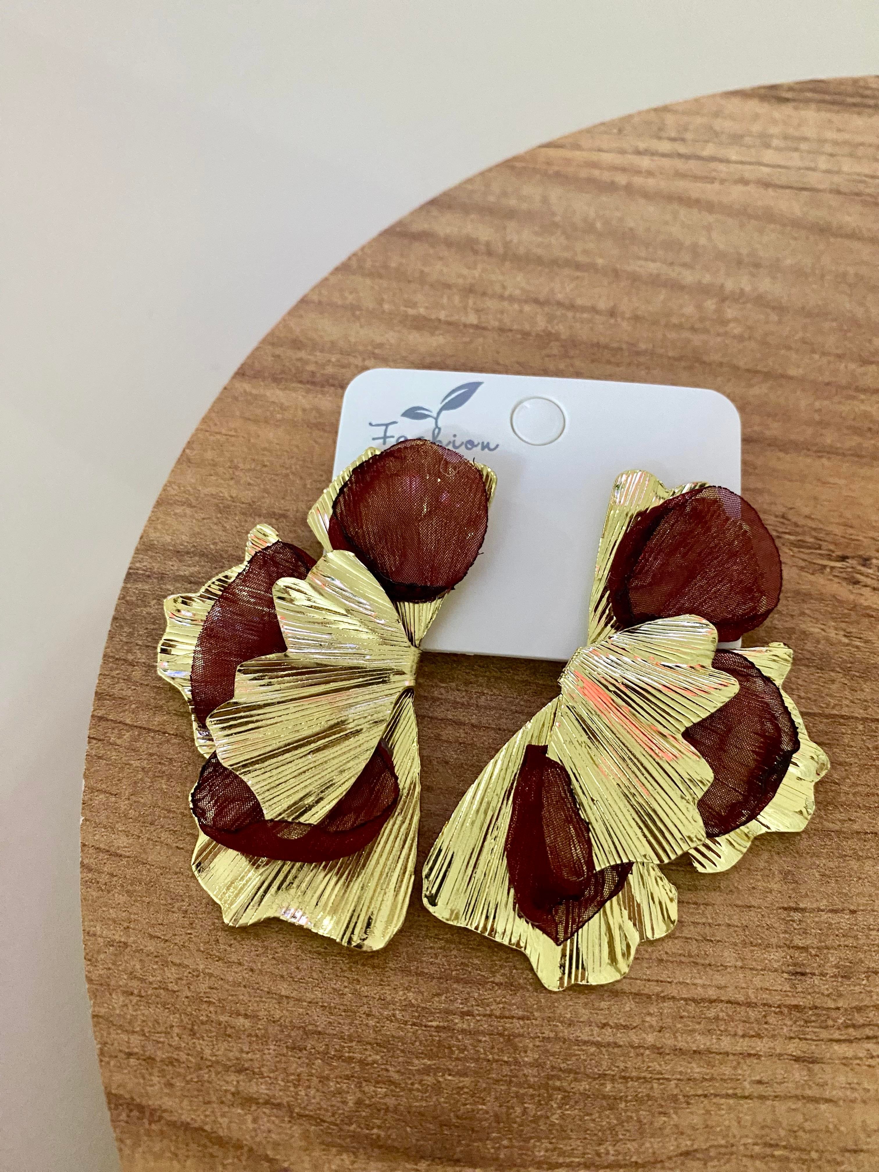Gold Kahve Tül Detay Tasarım Küpe