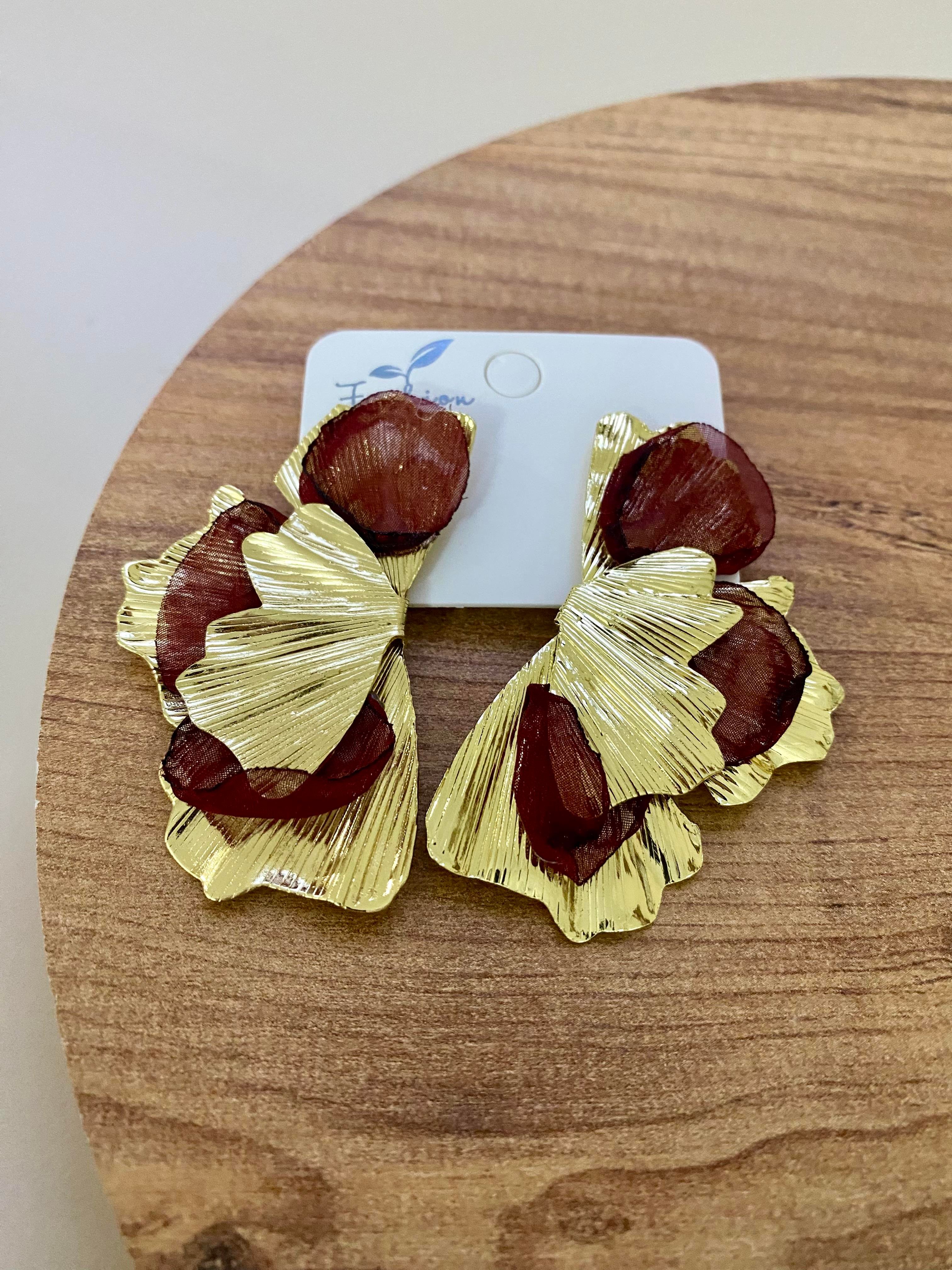 Gold Kahve Tül Detay Tasarım Küpe