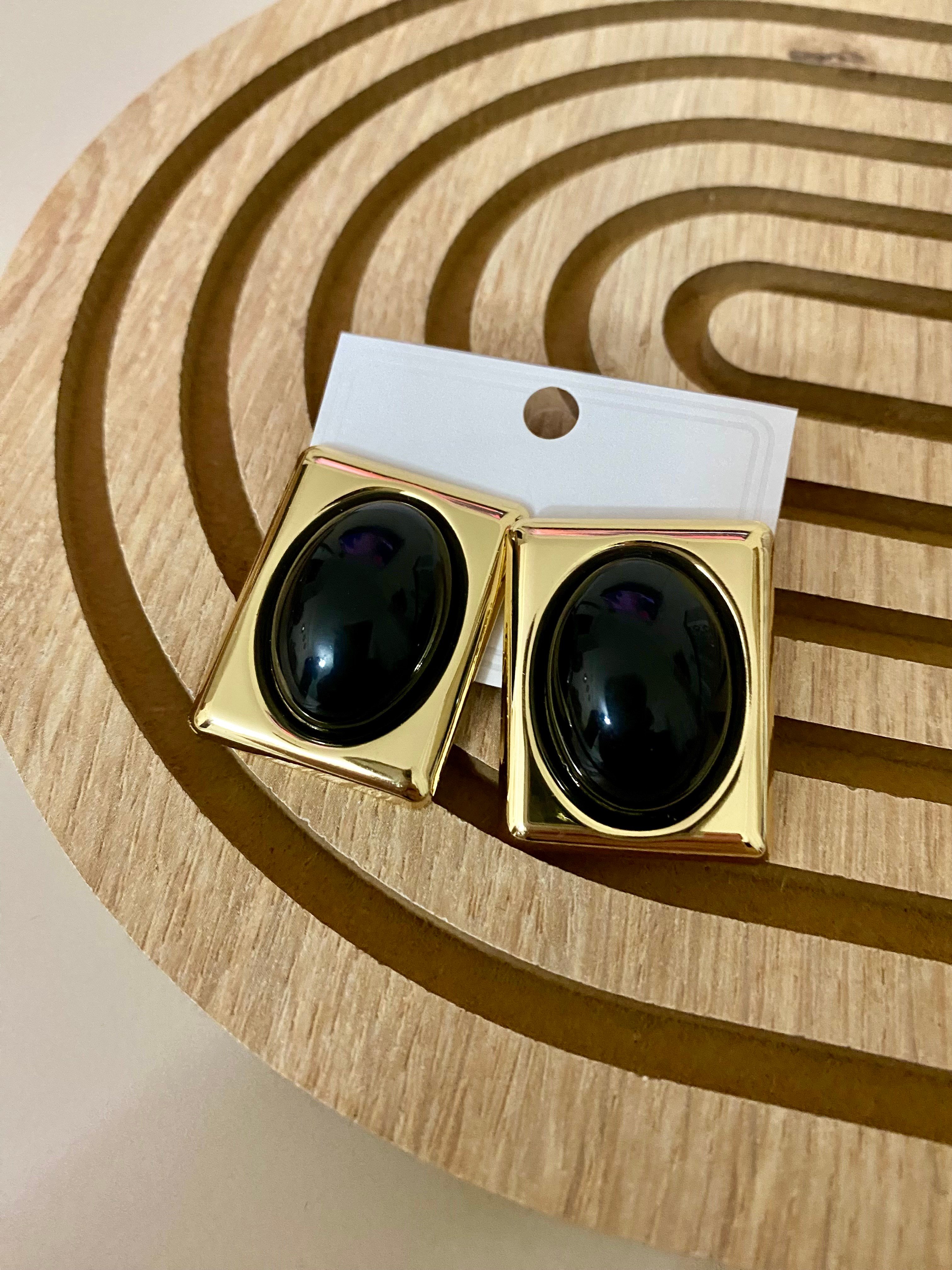 Gold Siyah Marka Model Plaka Küpe