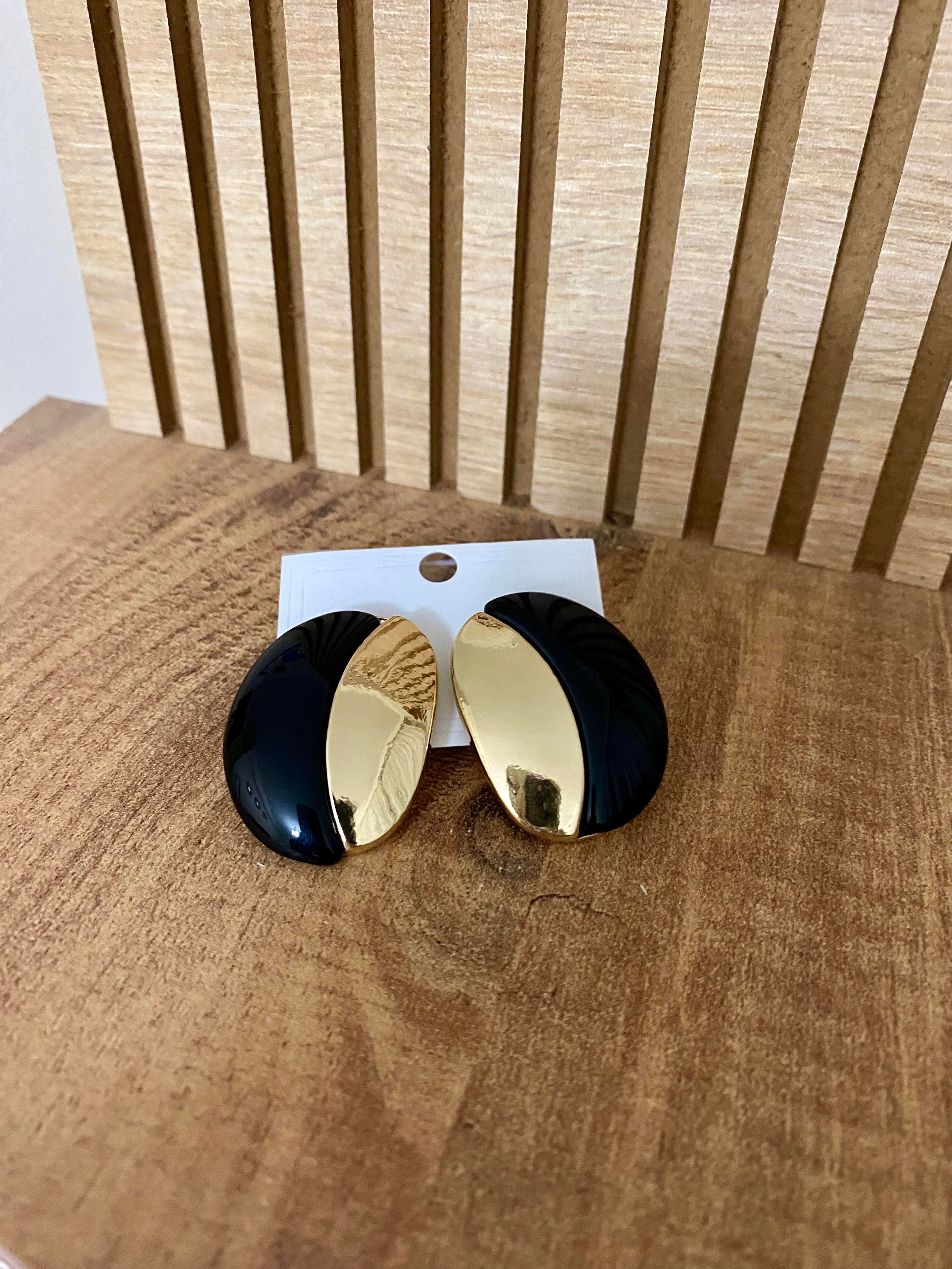 Gold Siyah Renkli Marka Model Oval Küpe