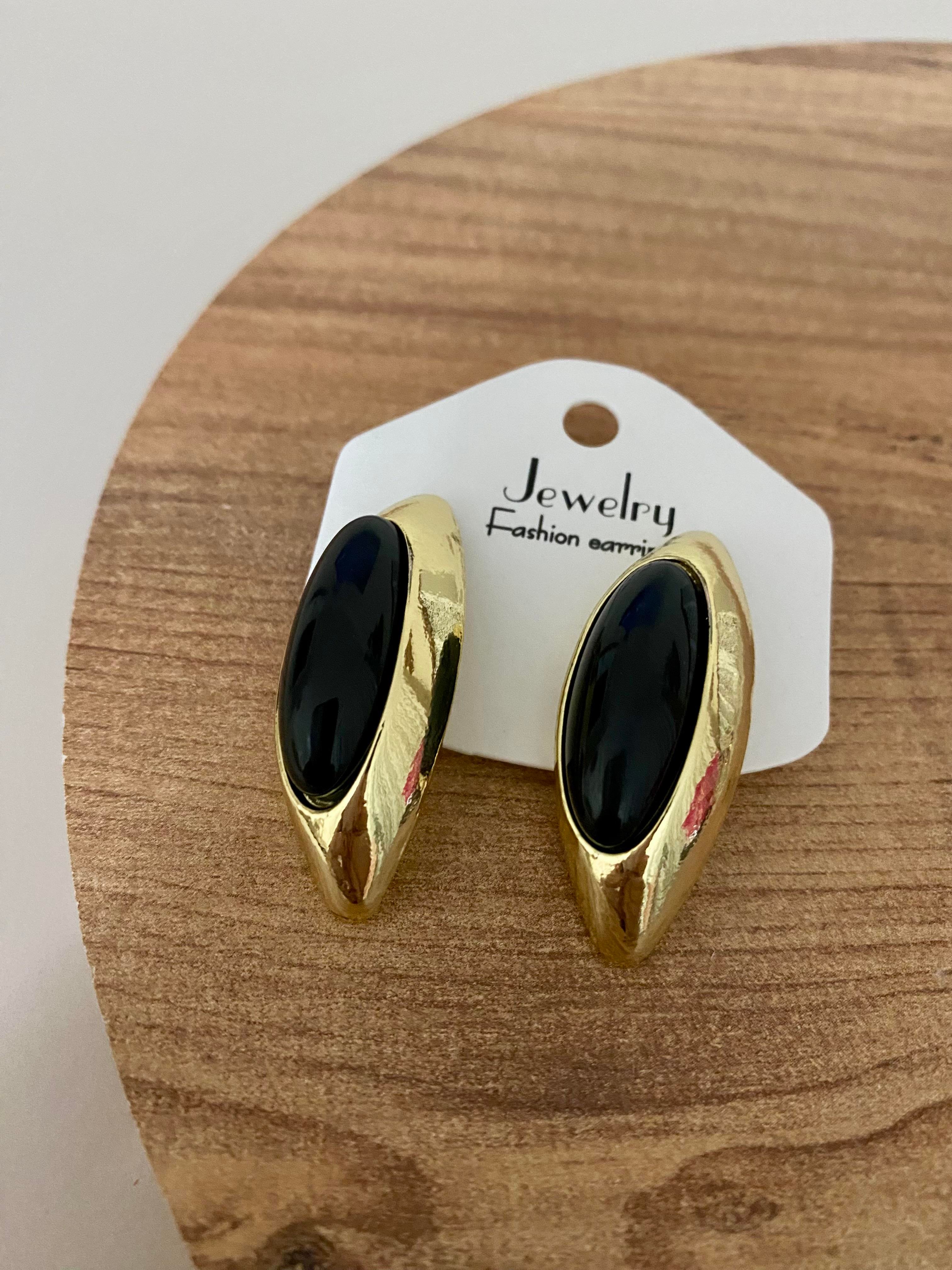 Gold Siyah Taşlı Oval Küpe 