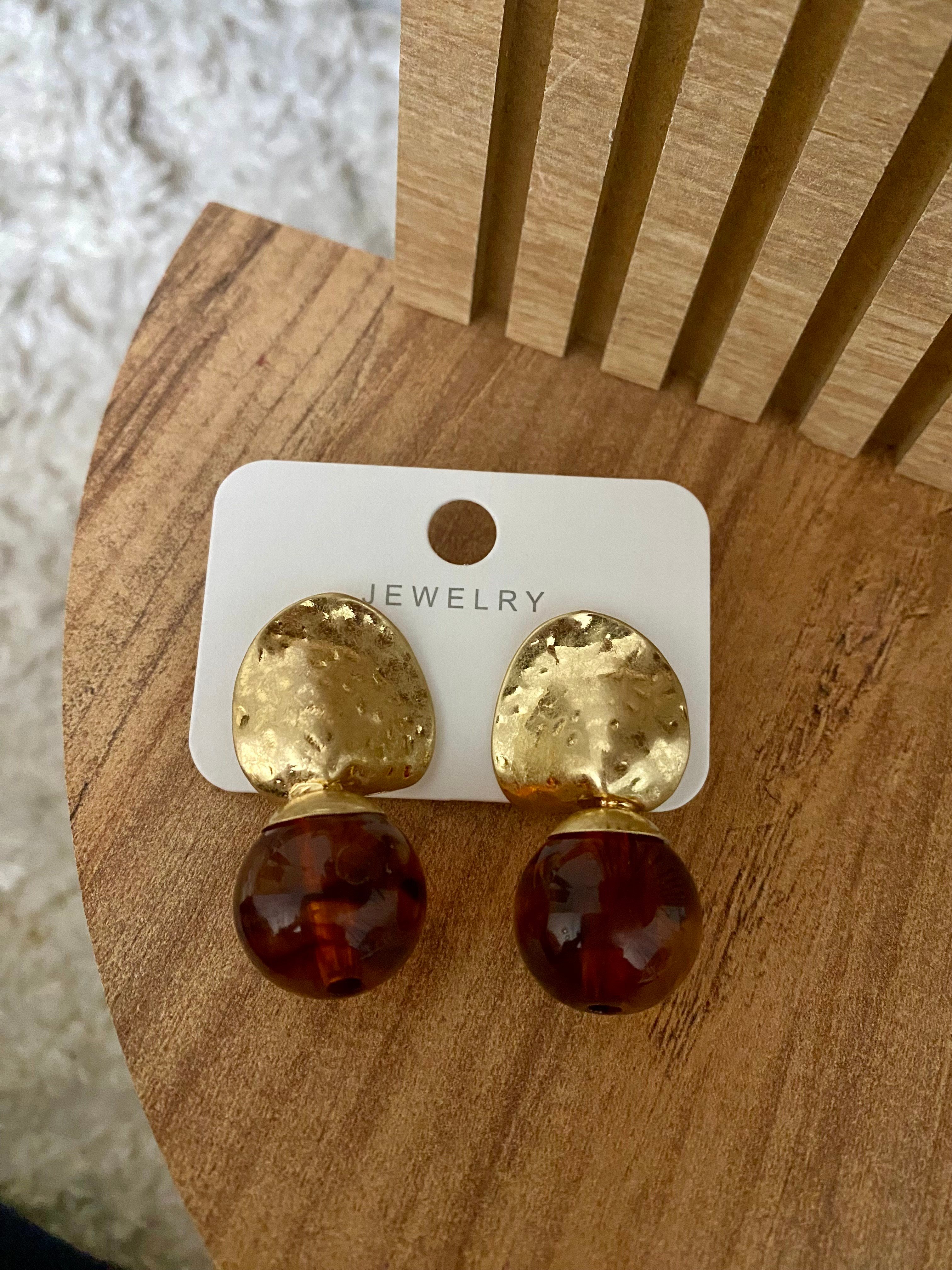 Gold Yuvarlak Kahve Taşlı Küpe 