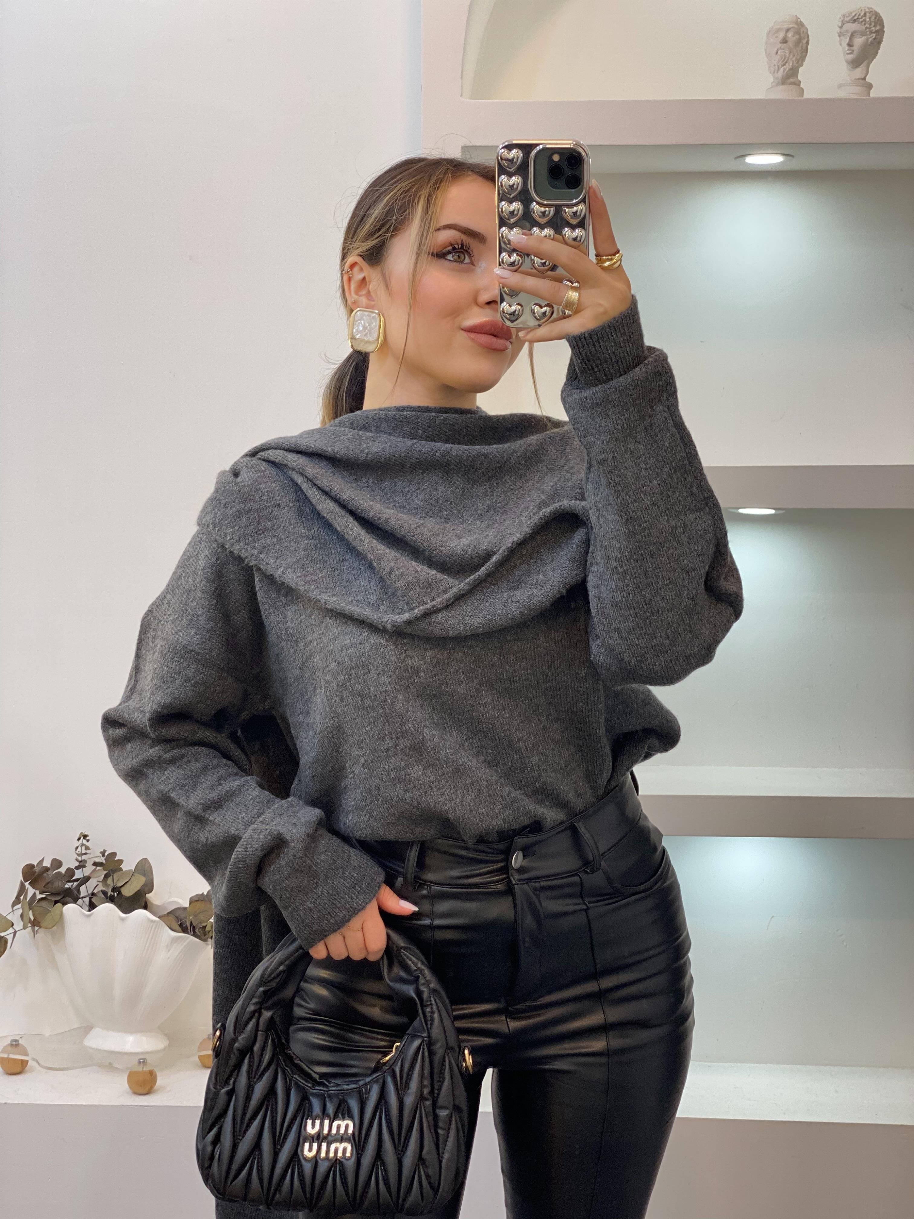 Gri Şal Detaylı Premium Kalite Kazak