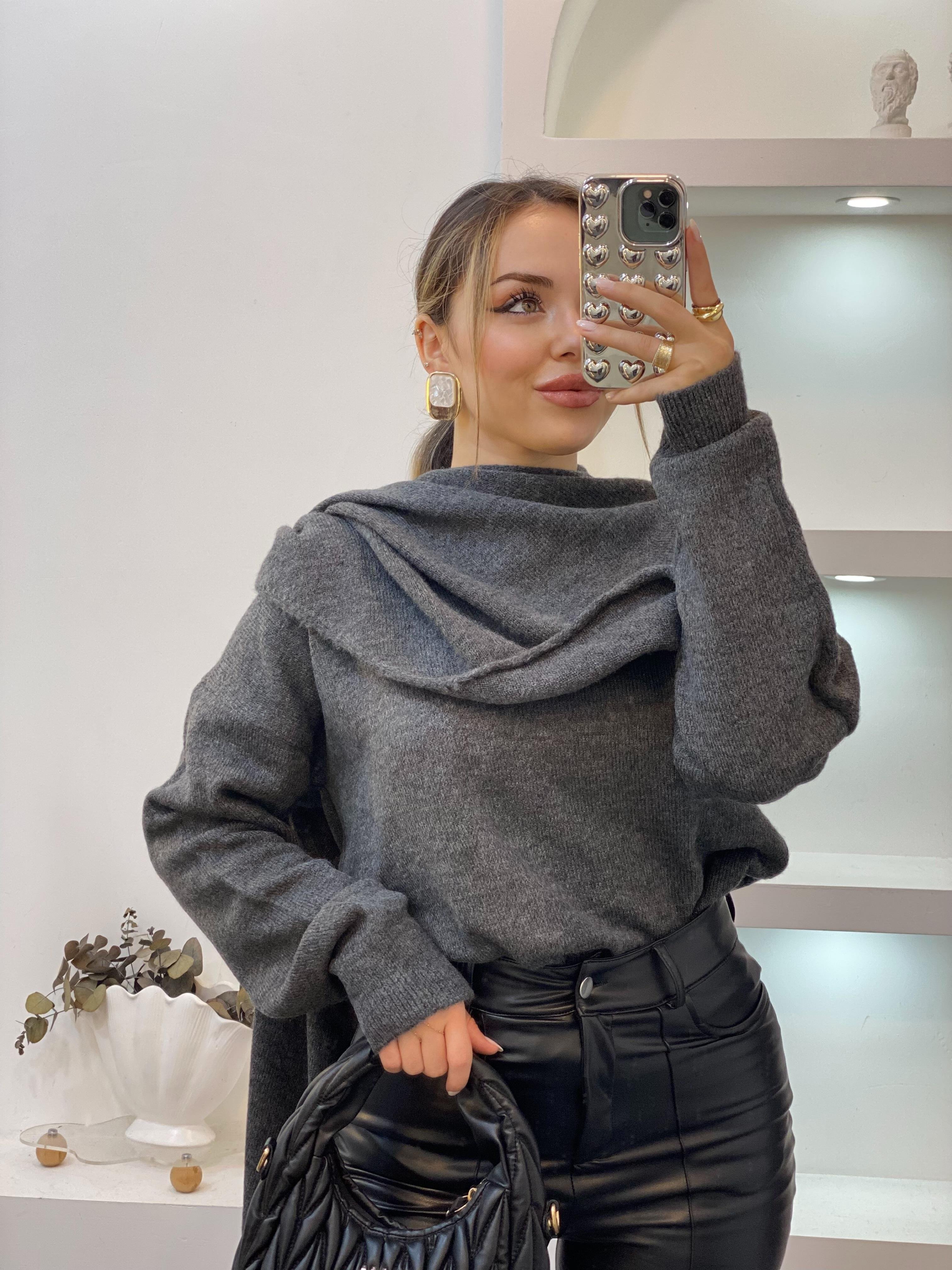 Gri Şal Detaylı Premium Kalite Kazak