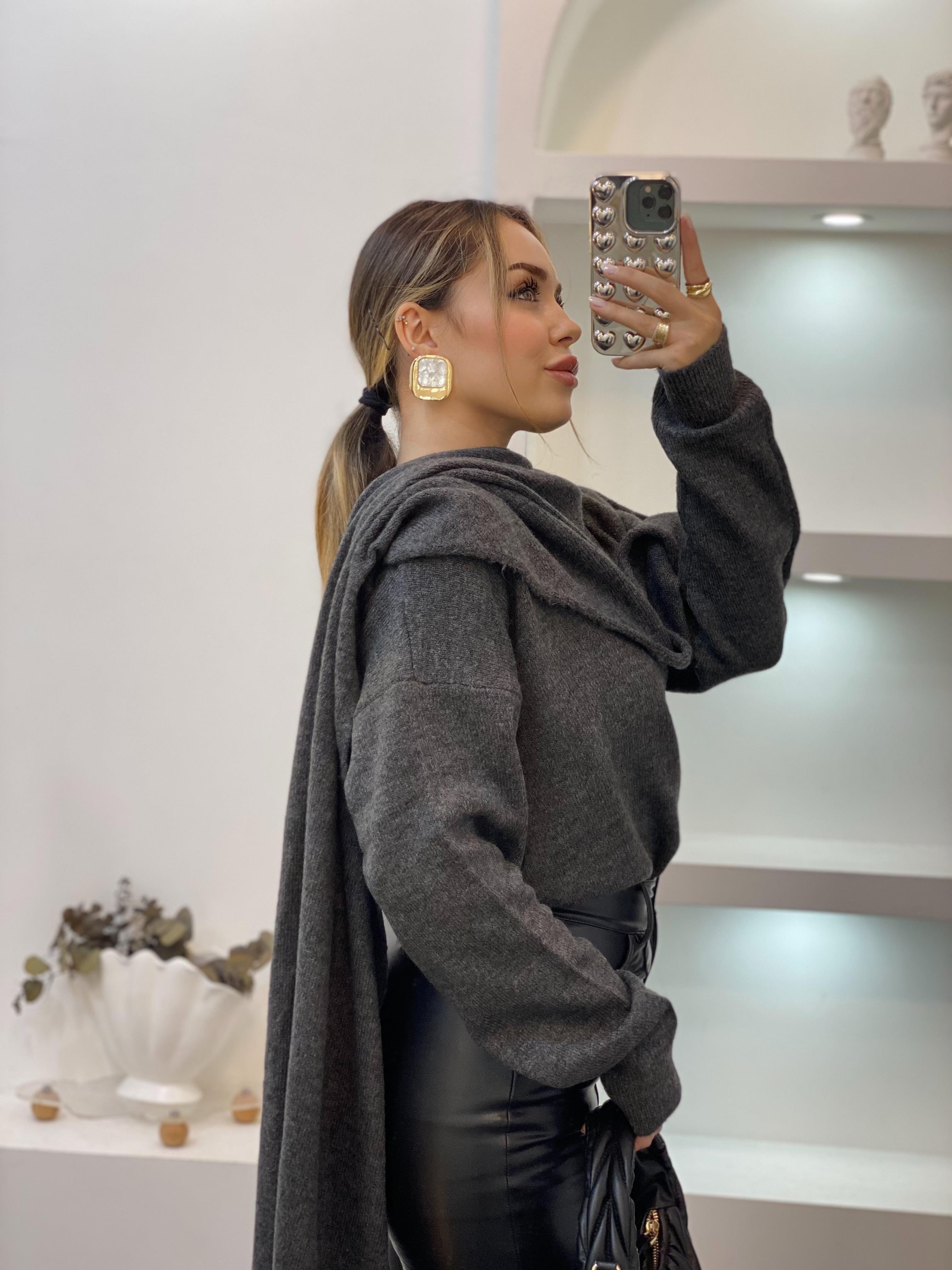 Gri Şal Detaylı Premium Kalite Kazak