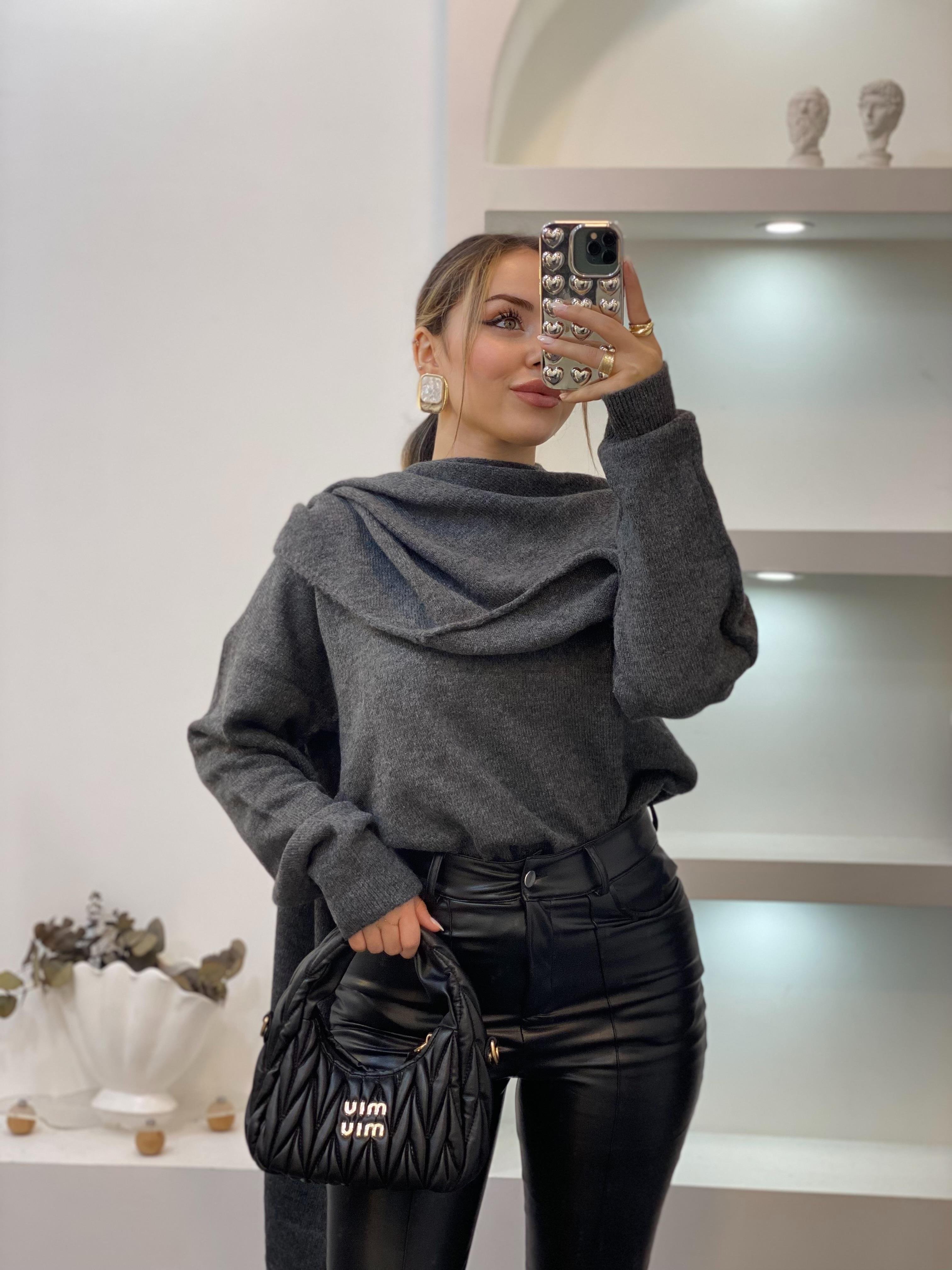 Gri Şal Detaylı Premium Kalite Kazak