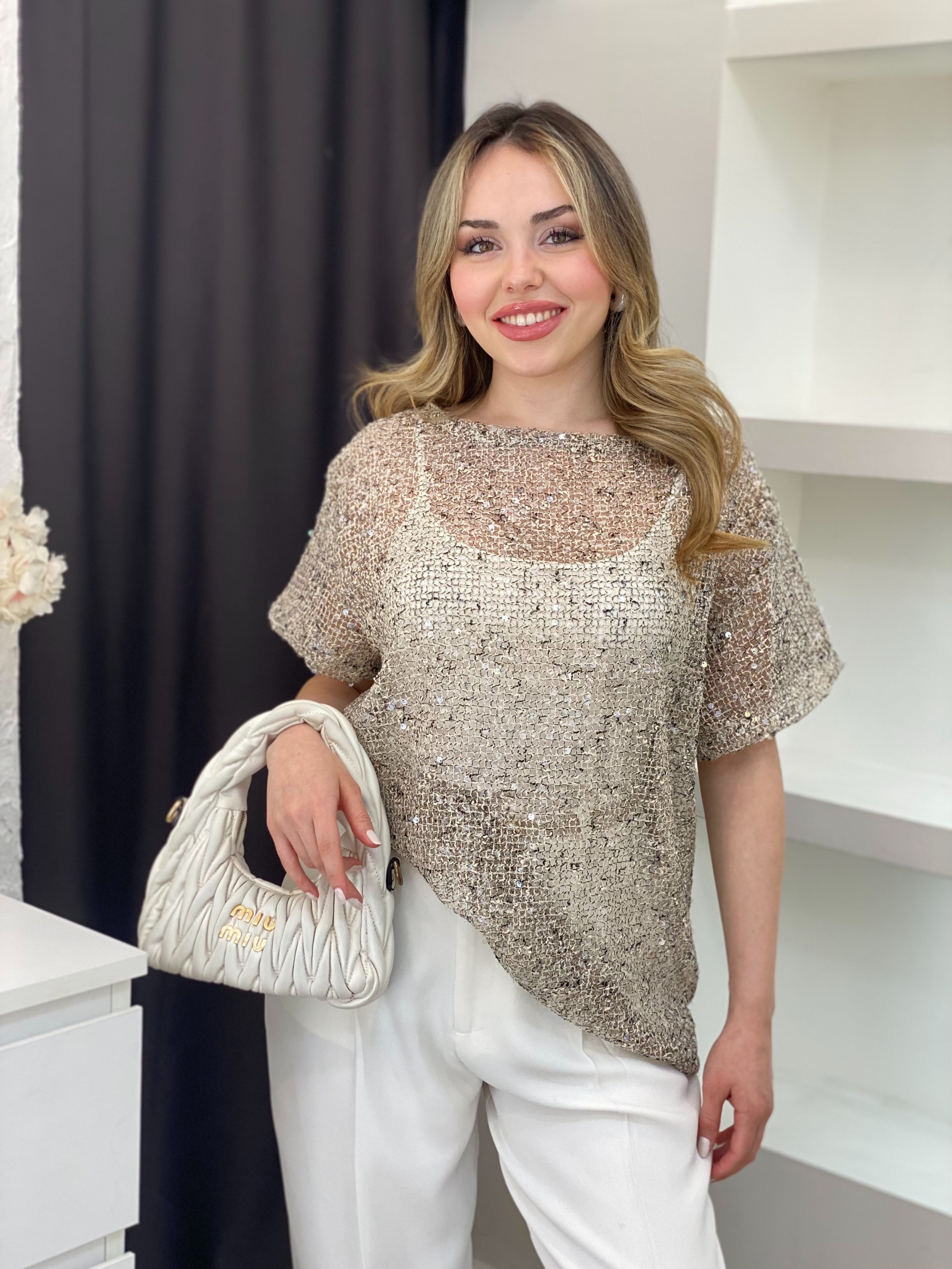 Gümüş Pul İşlemeli Bluz