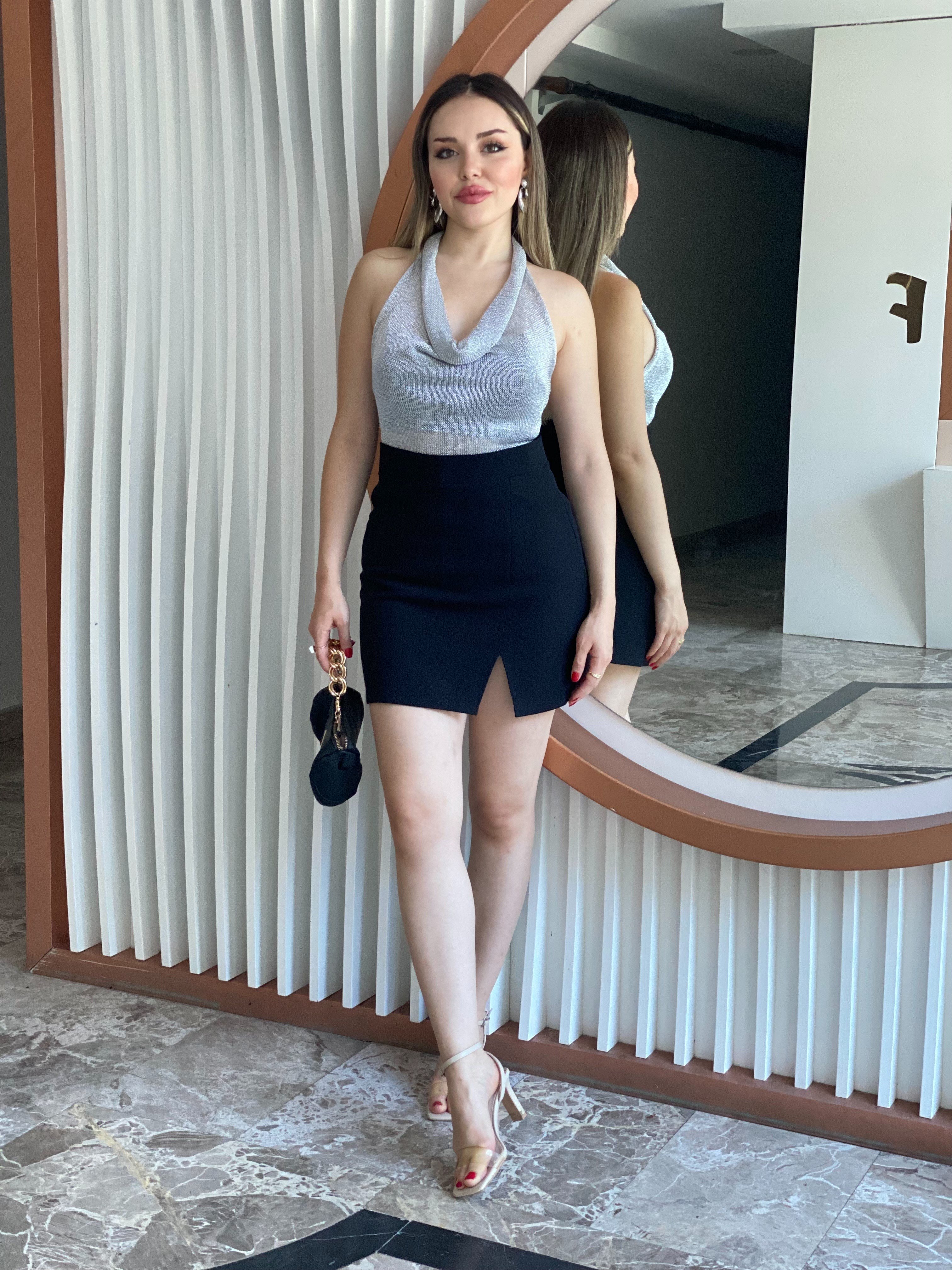 Gümüş Simli Degaje Bluz