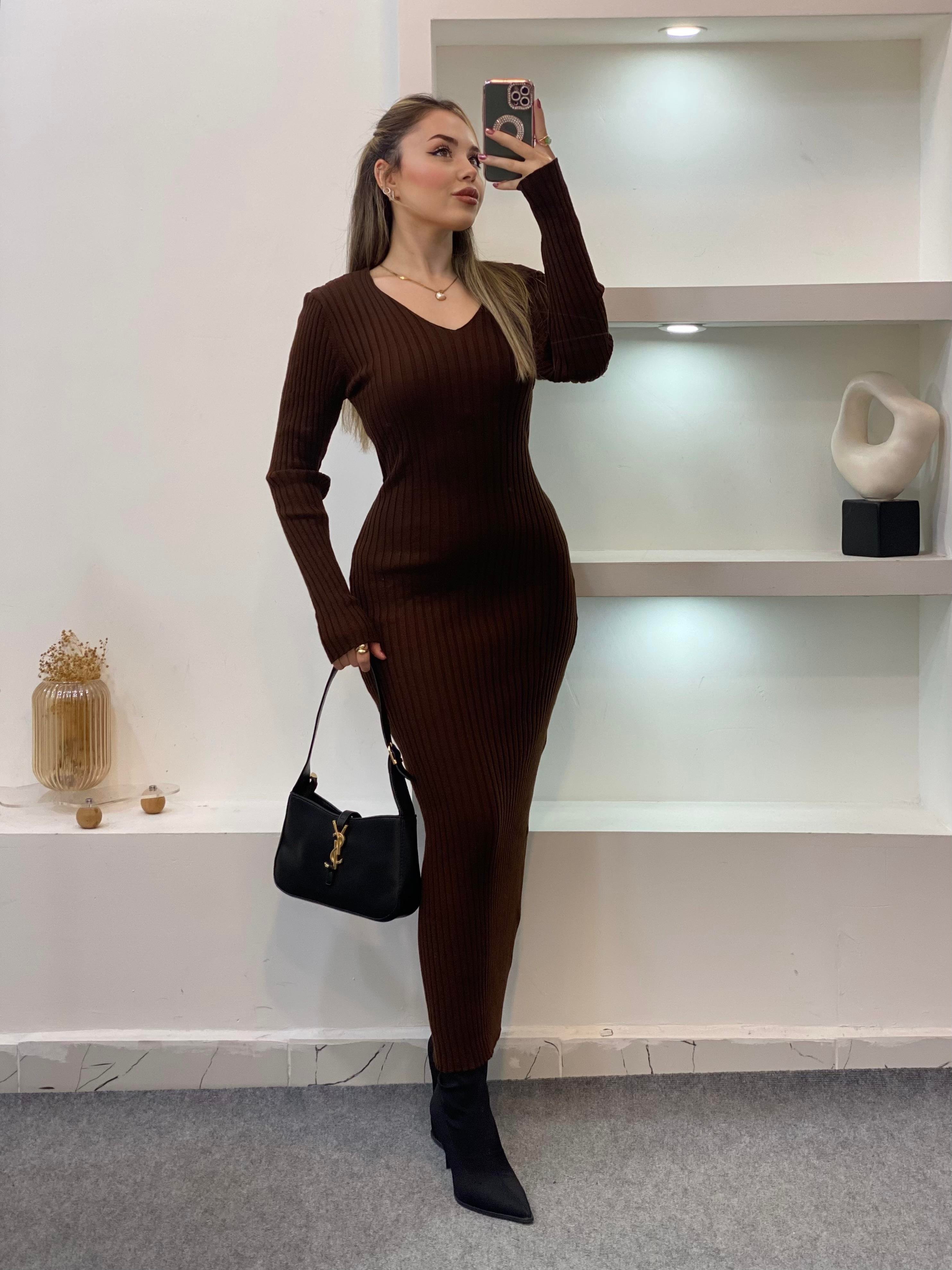 Kahve Arka Beli Kuşaklı Model Triko Elbise 