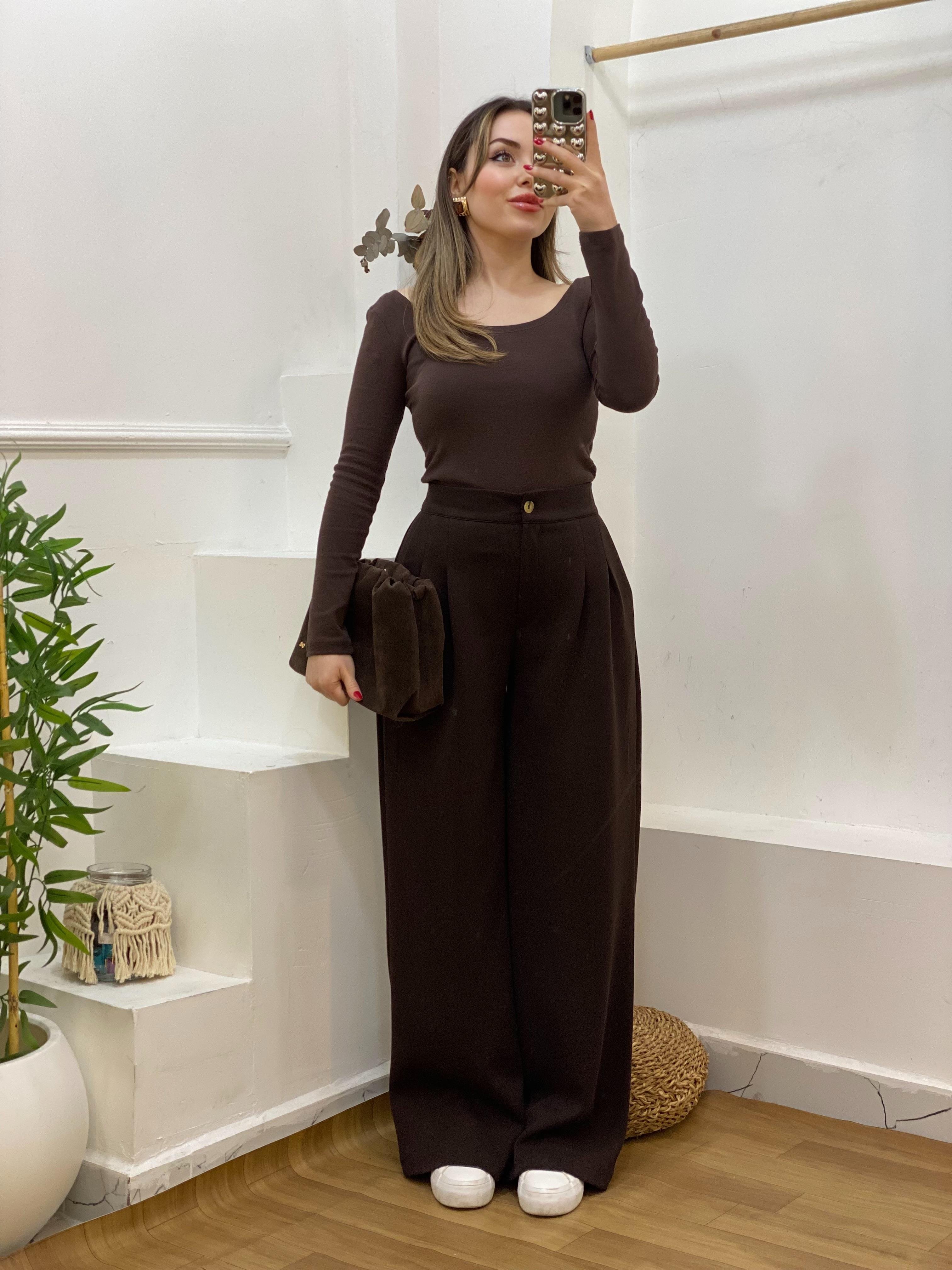 Kahve Geniş Yaka Basic Bluz