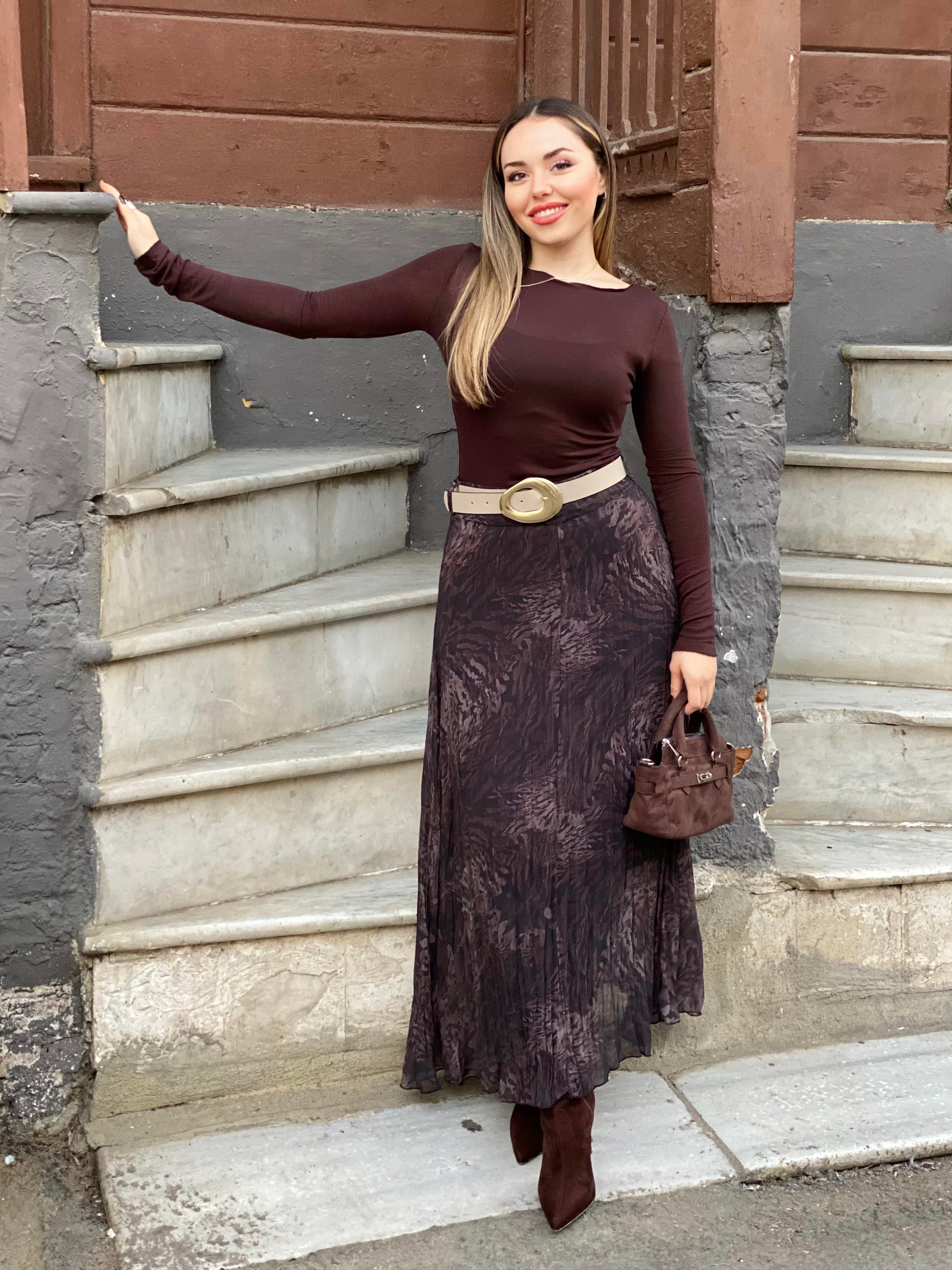 Kahve Kemerli Model Etek