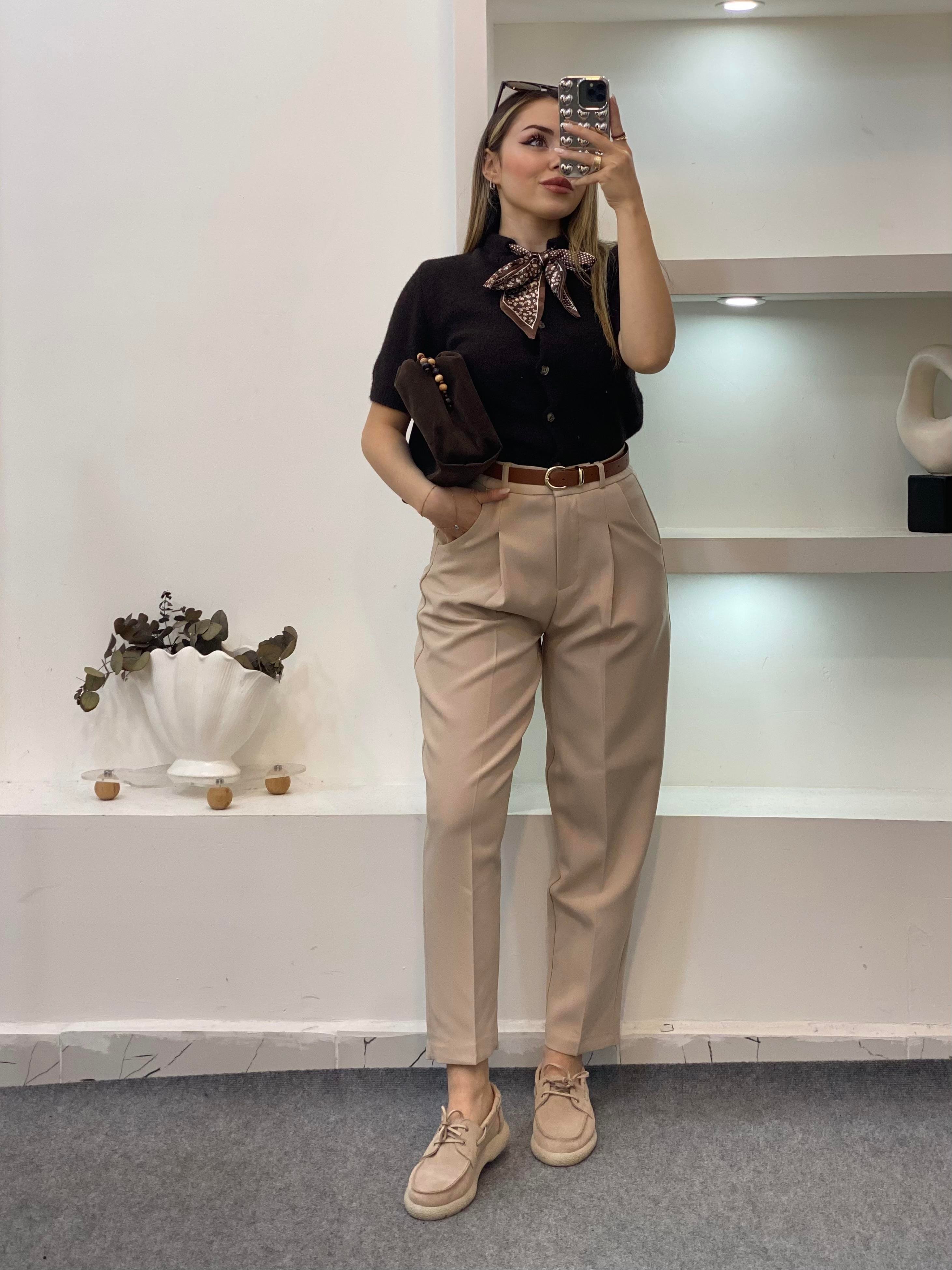 Kahve Renk Fularlı Hırka 