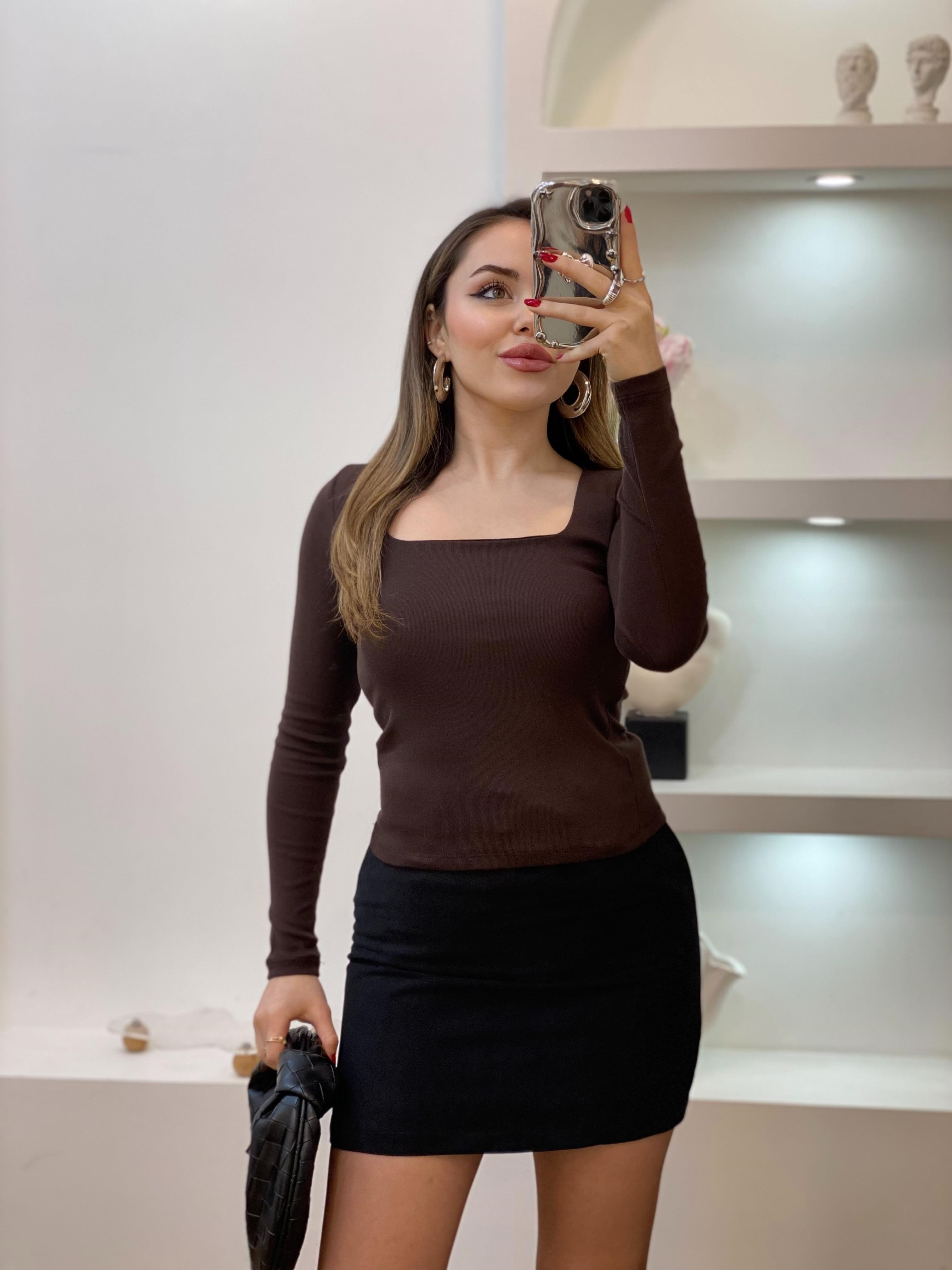 Kahve Sandık Yaka Basic Bluz