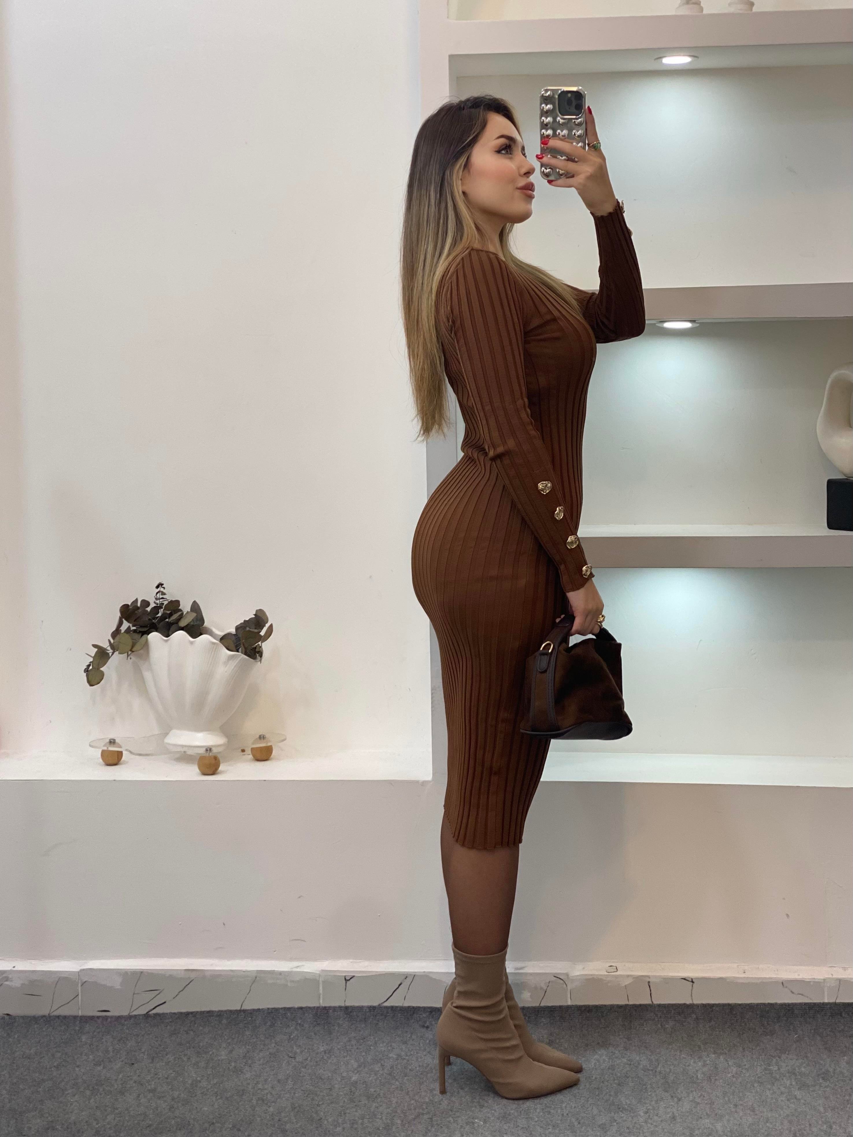 Kahve V Yaka Bilek Gold Düğmeli Triko Elbise