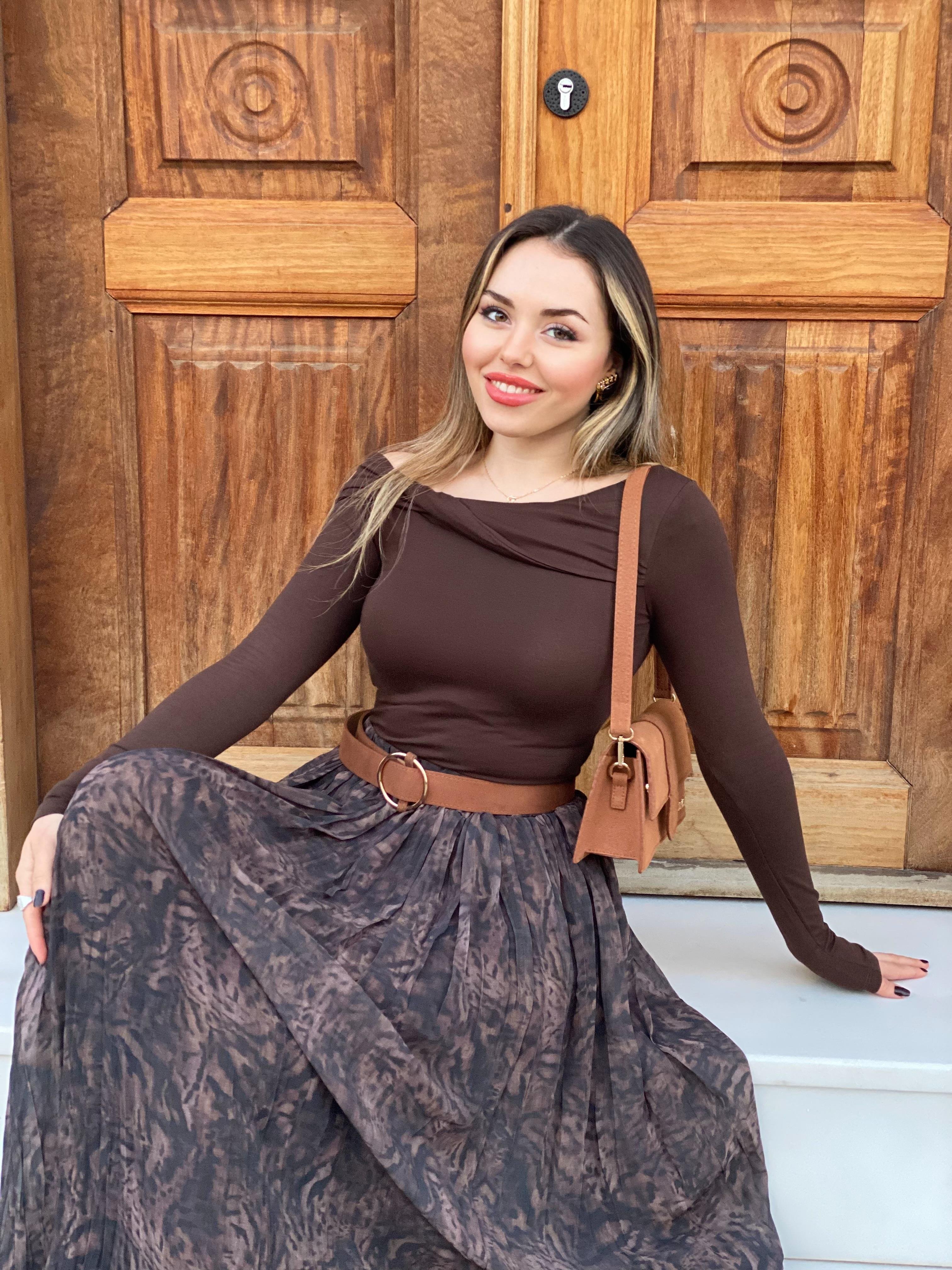 Kahve Yaka Düğüm Detaylı Bluz