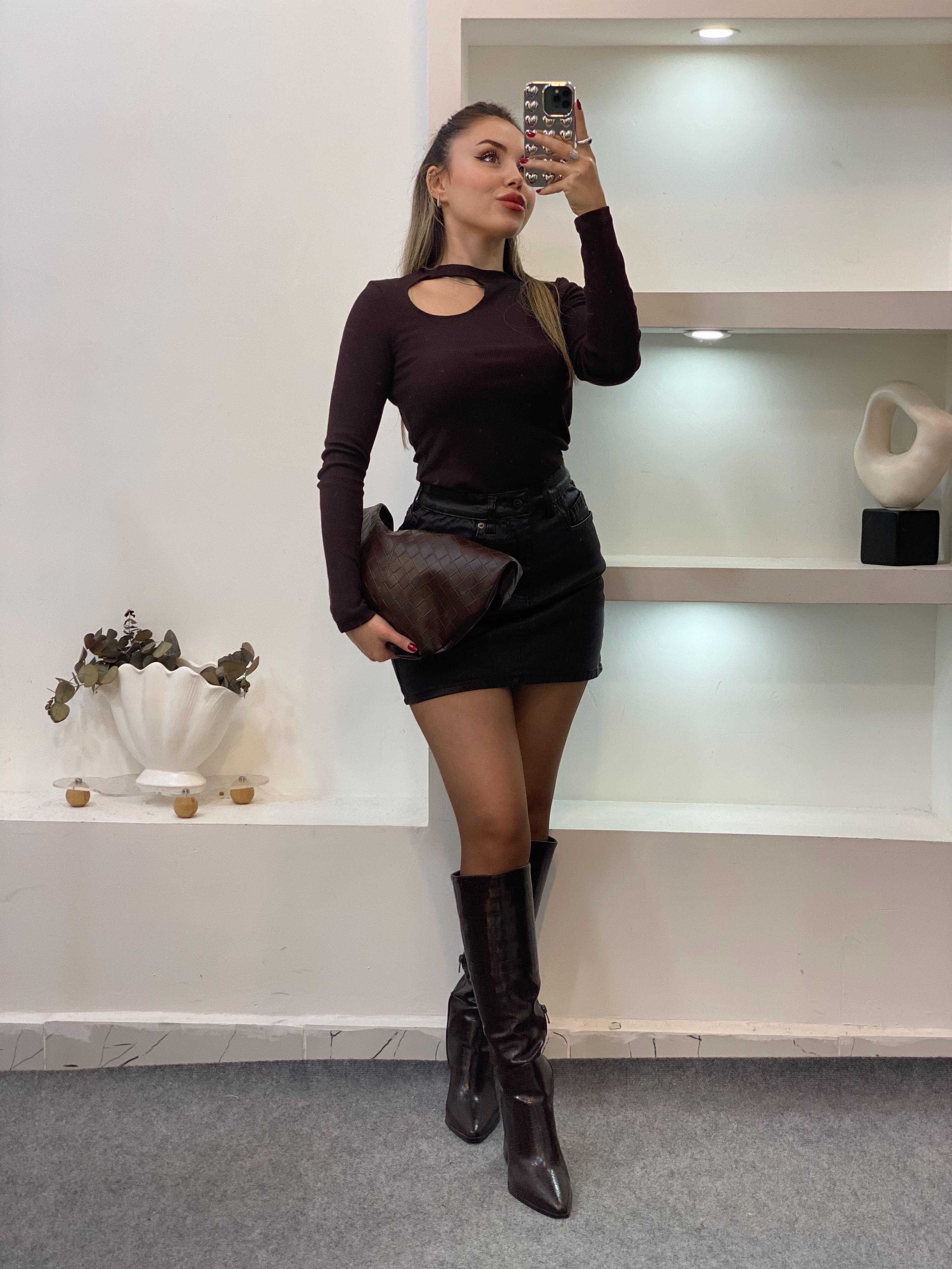 Kahve Yaka Pencereli Fitilli Basic Bluz