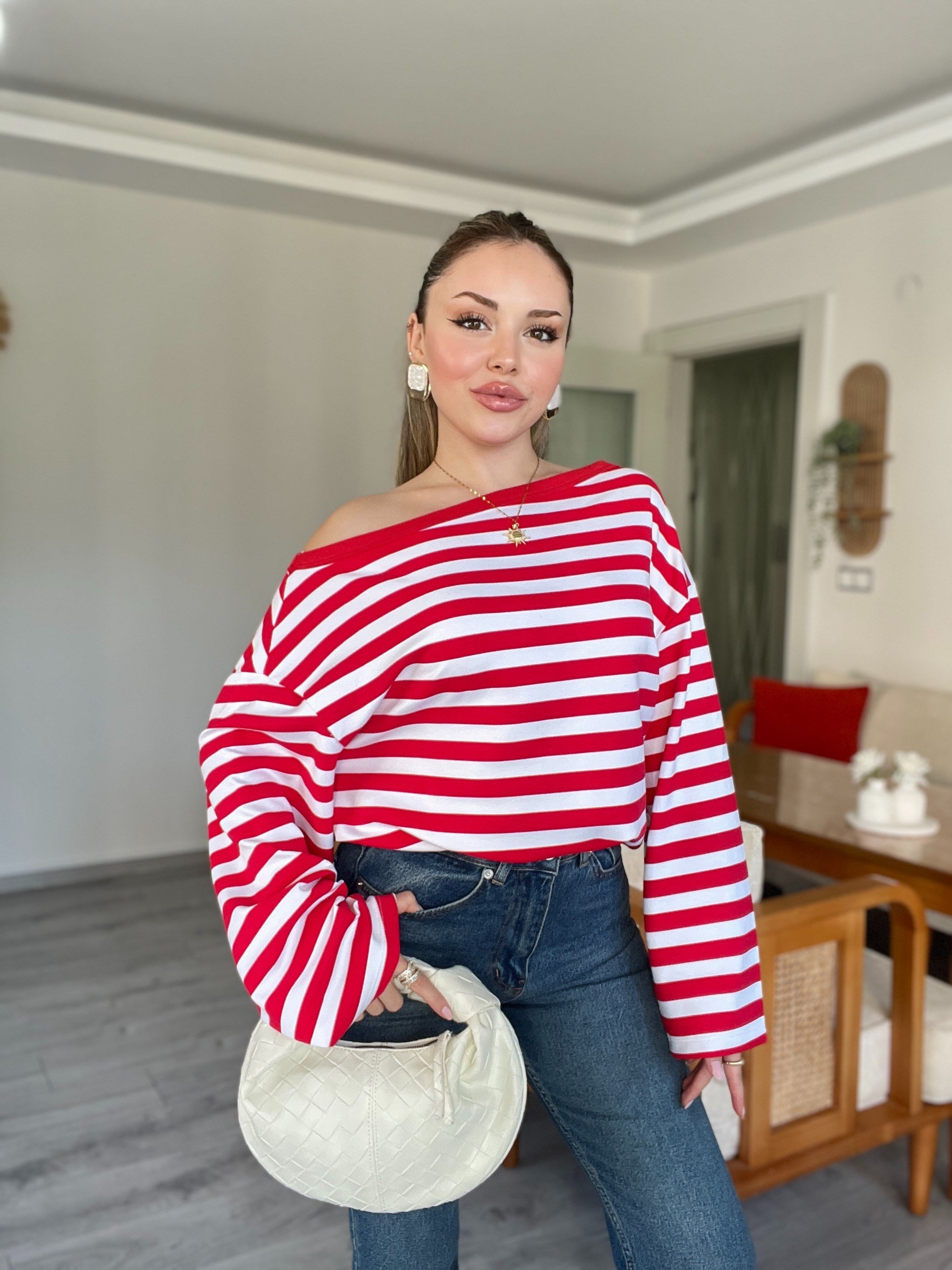 Kırmızı Çizgili Düşük Omuz Oversize Modal Bluz