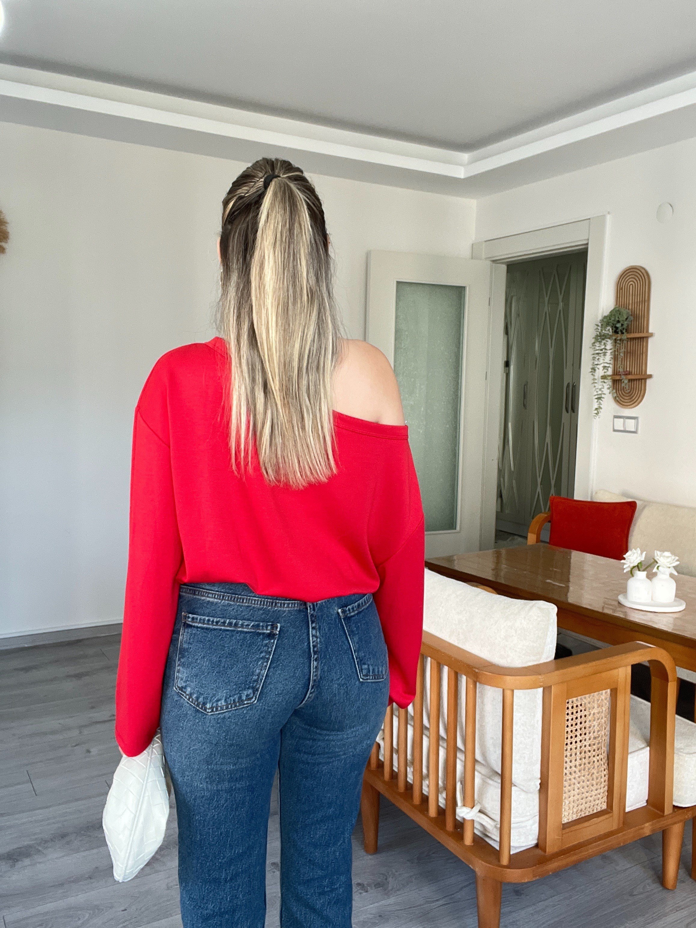 Kırmızı Düşük Omuz Oversize Modal Bluz