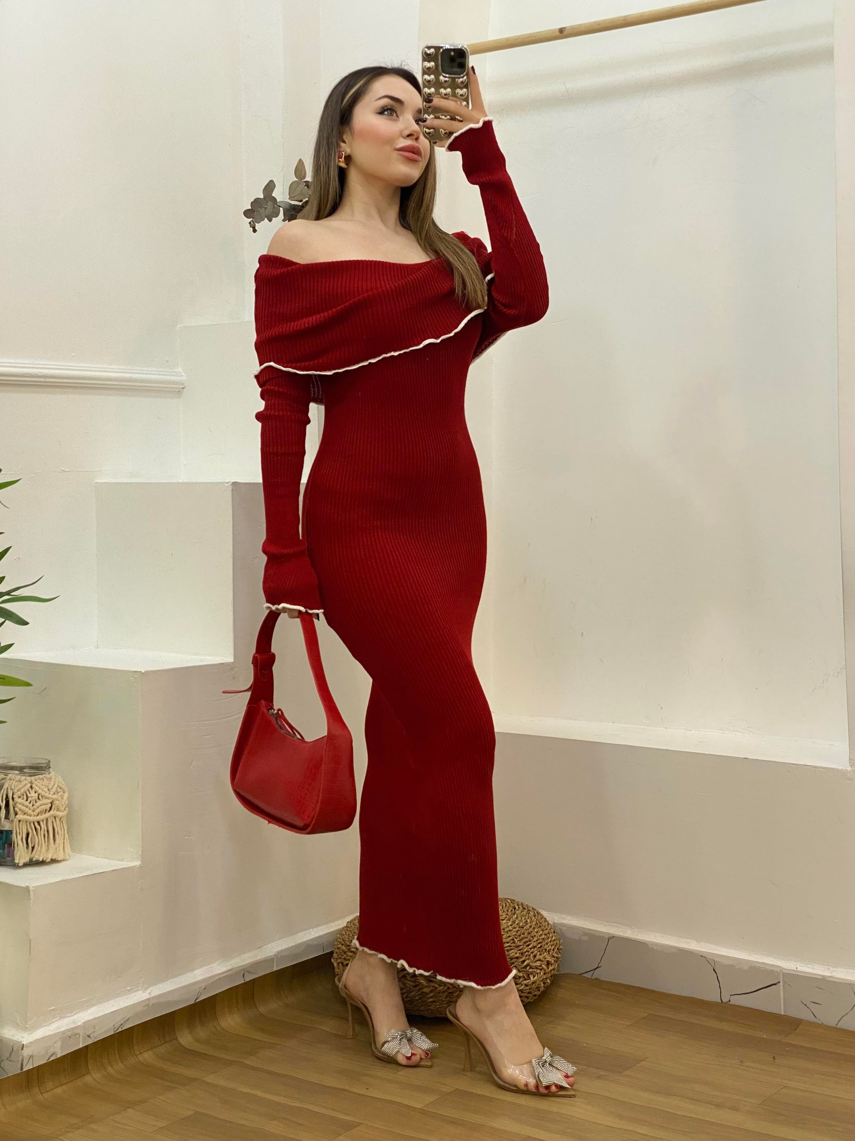 Kırmızı Madonna Yaka Triko Elbise