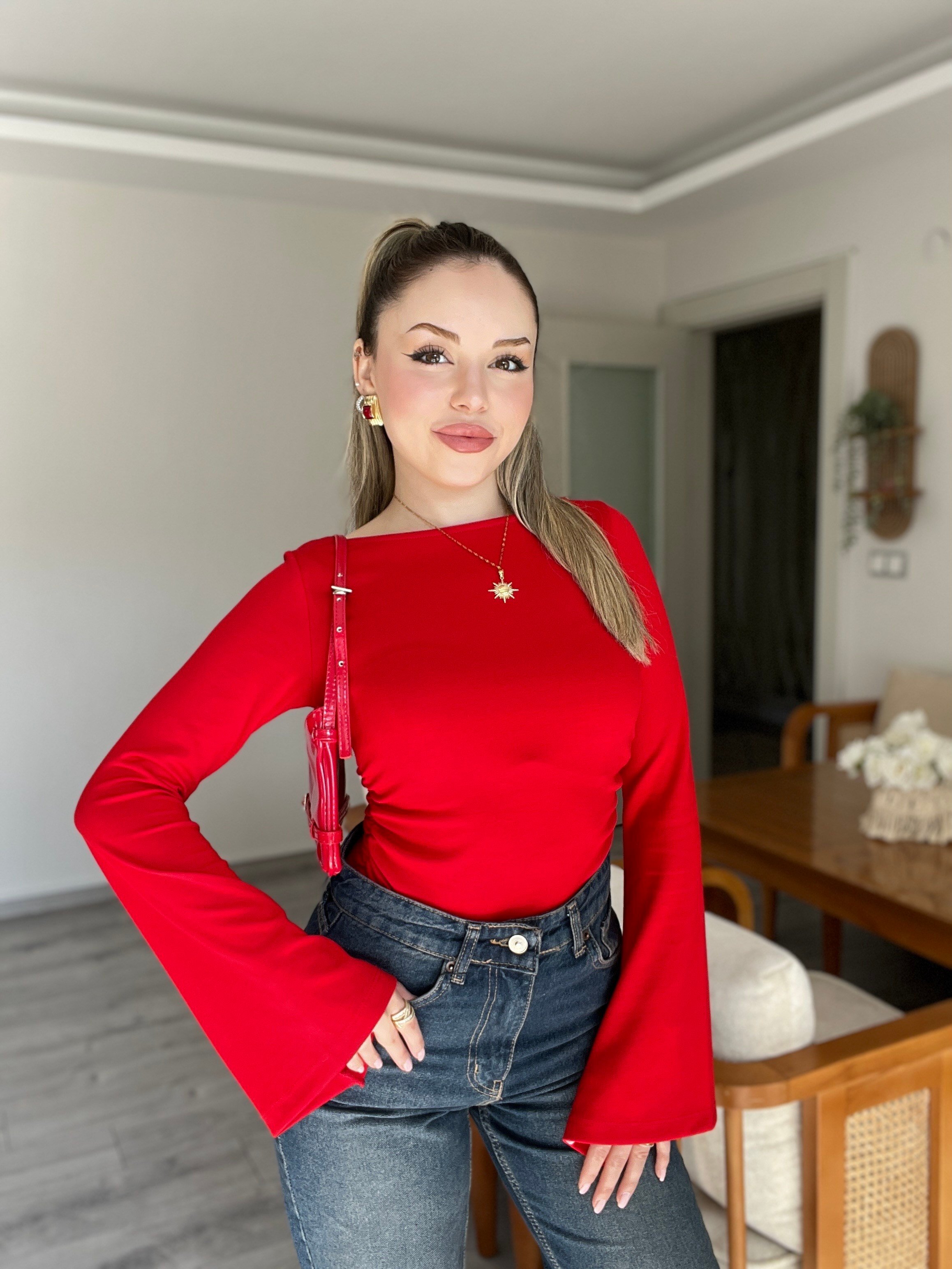Kırmızı Renk Büzgülü Modal Bluz