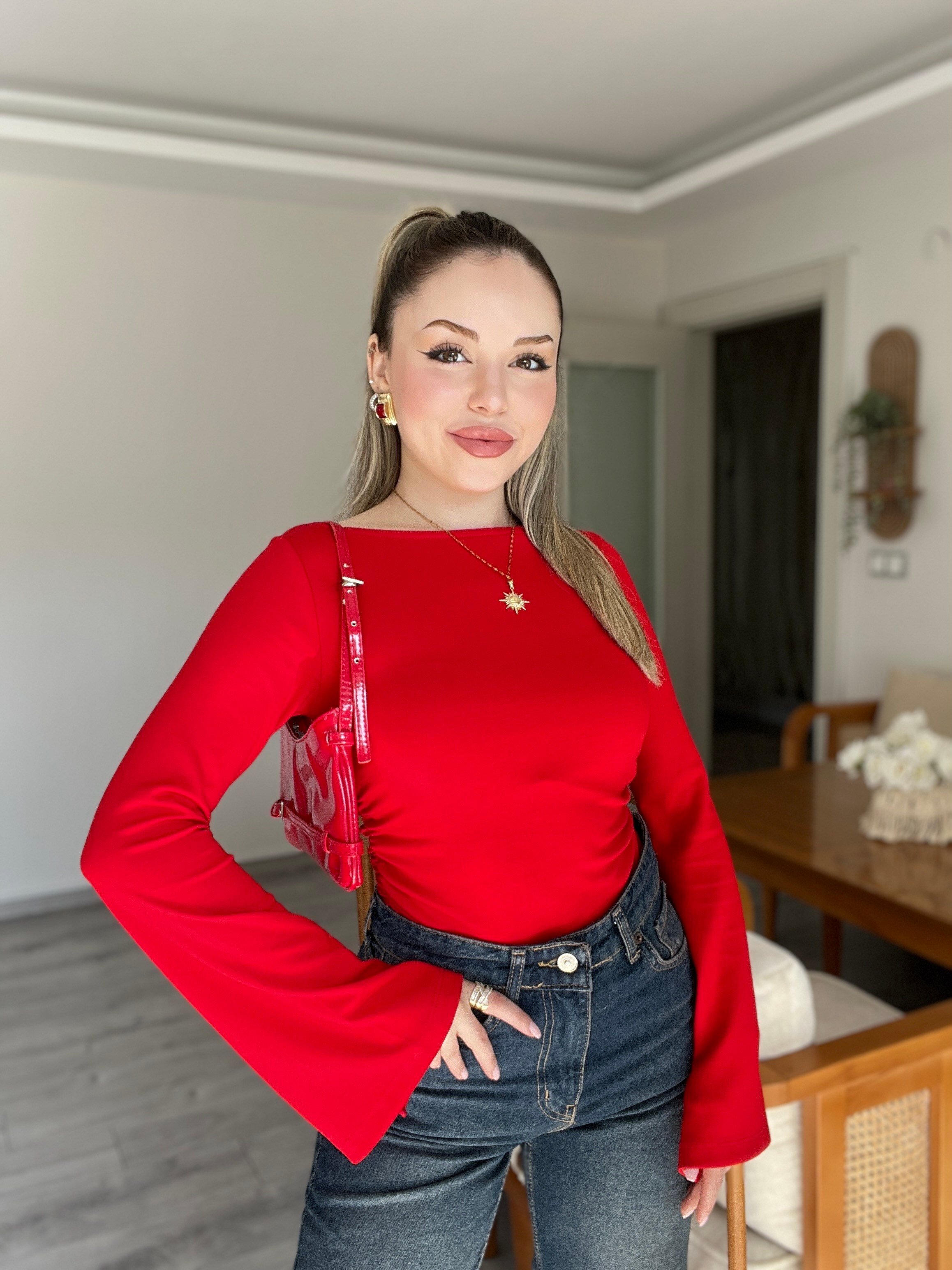 Kırmızı Renk Büzgülü Modal Bluz
