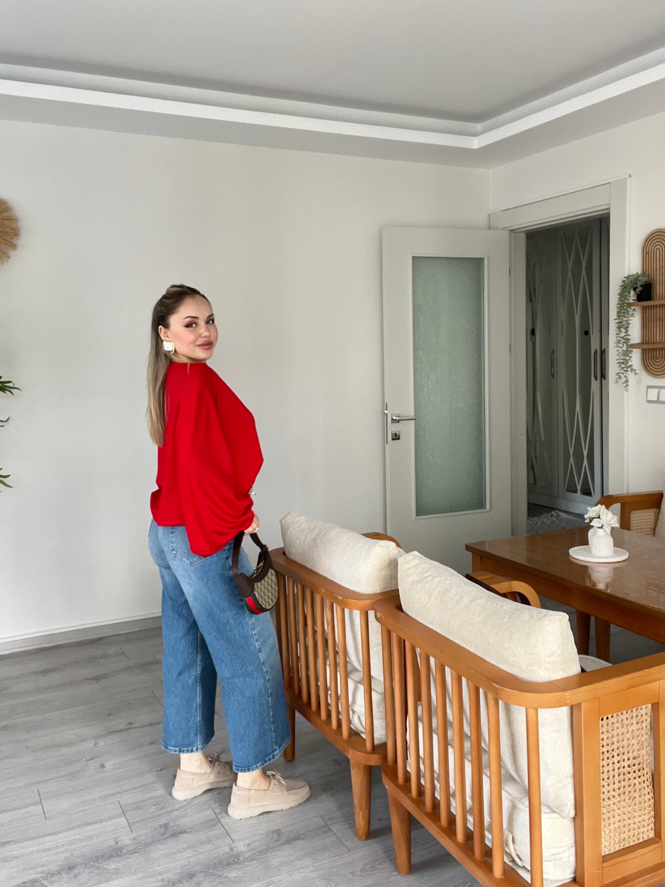 Kırmızı Yarasa Kol Oversize Modal Bluz