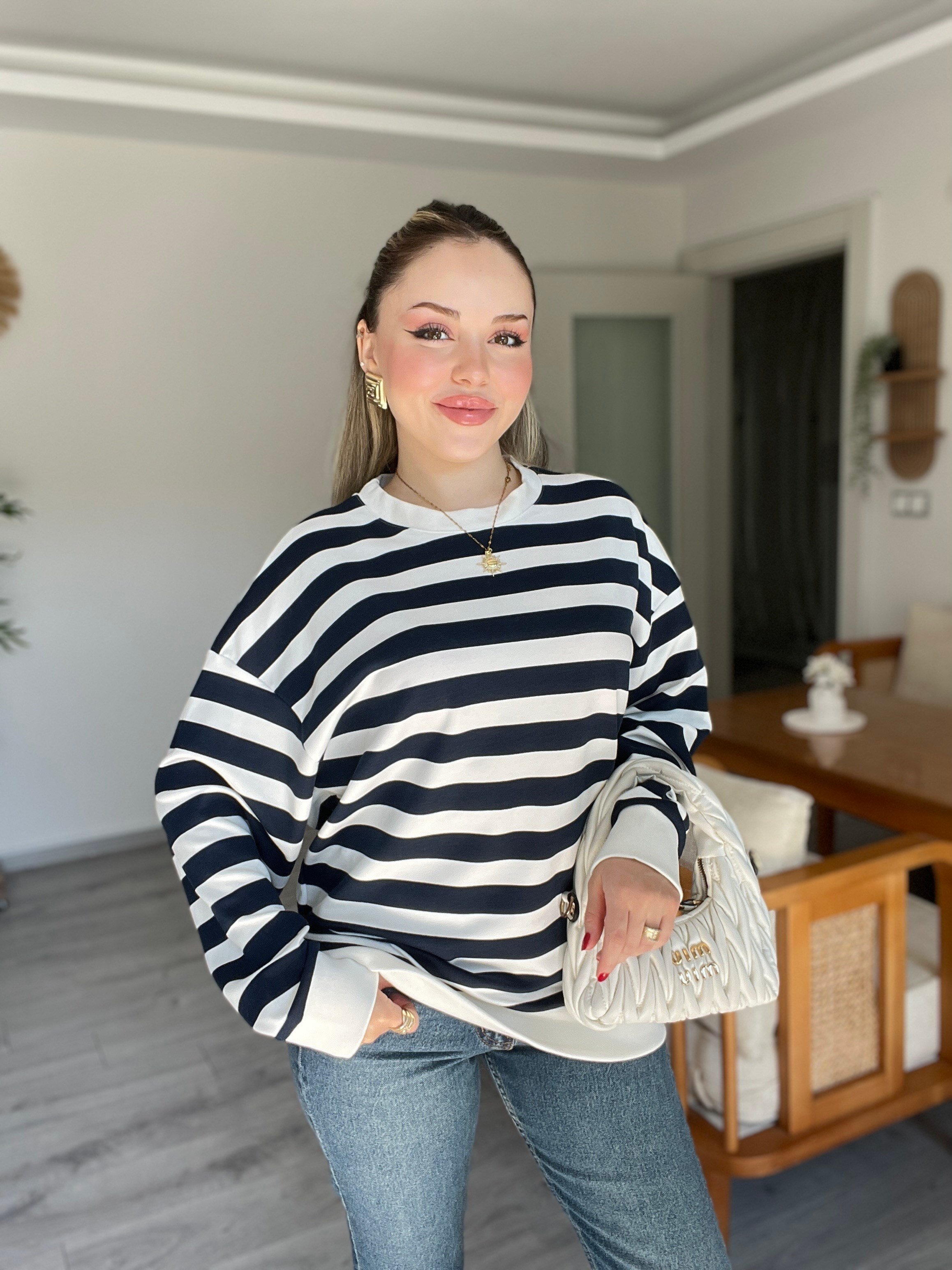 Lacivert Beyaz Çizgili Oversize Modal Sweatshirt 