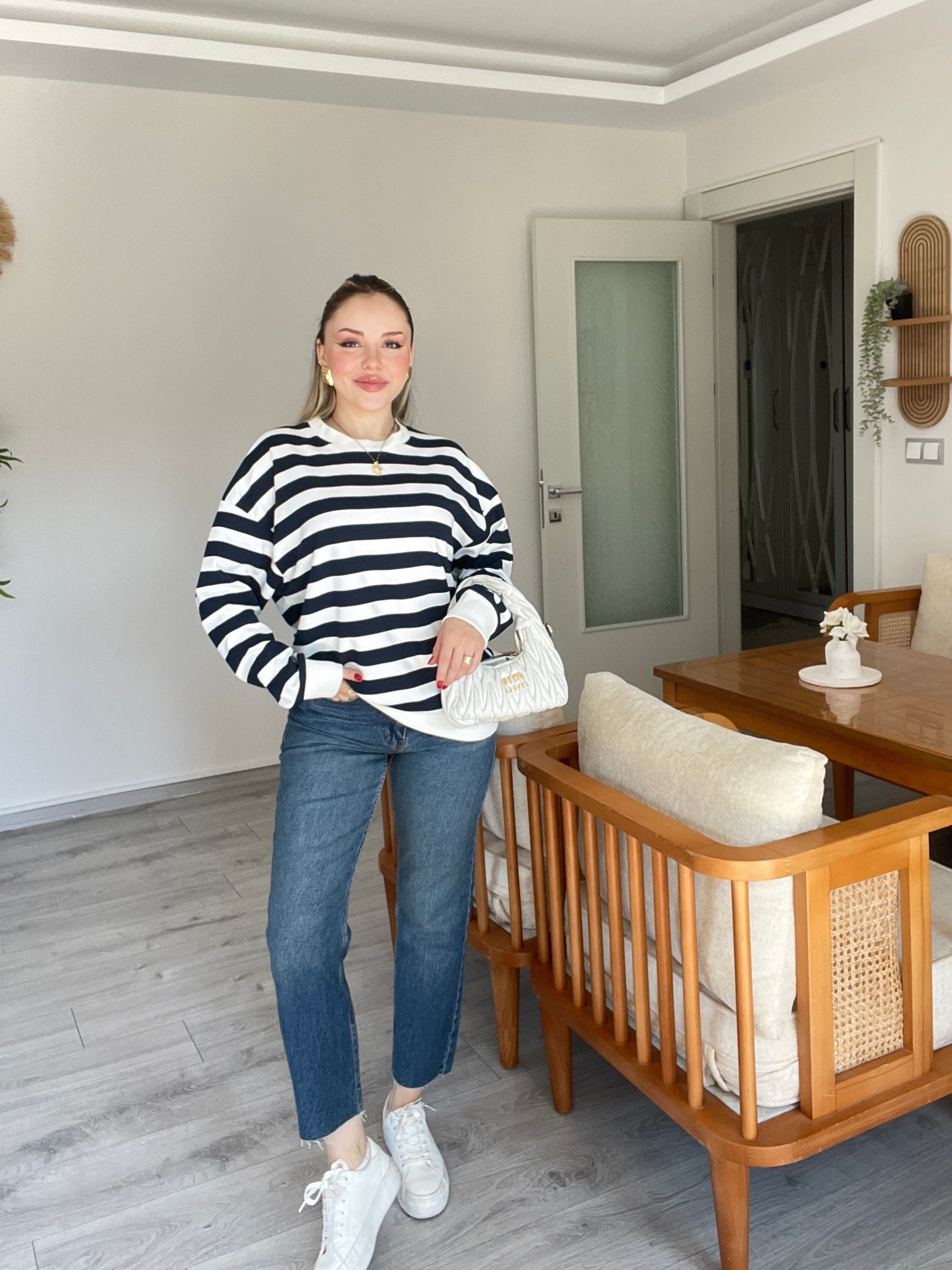 Lacivert Beyaz Çizgili Oversize Modal Sweatshirt 