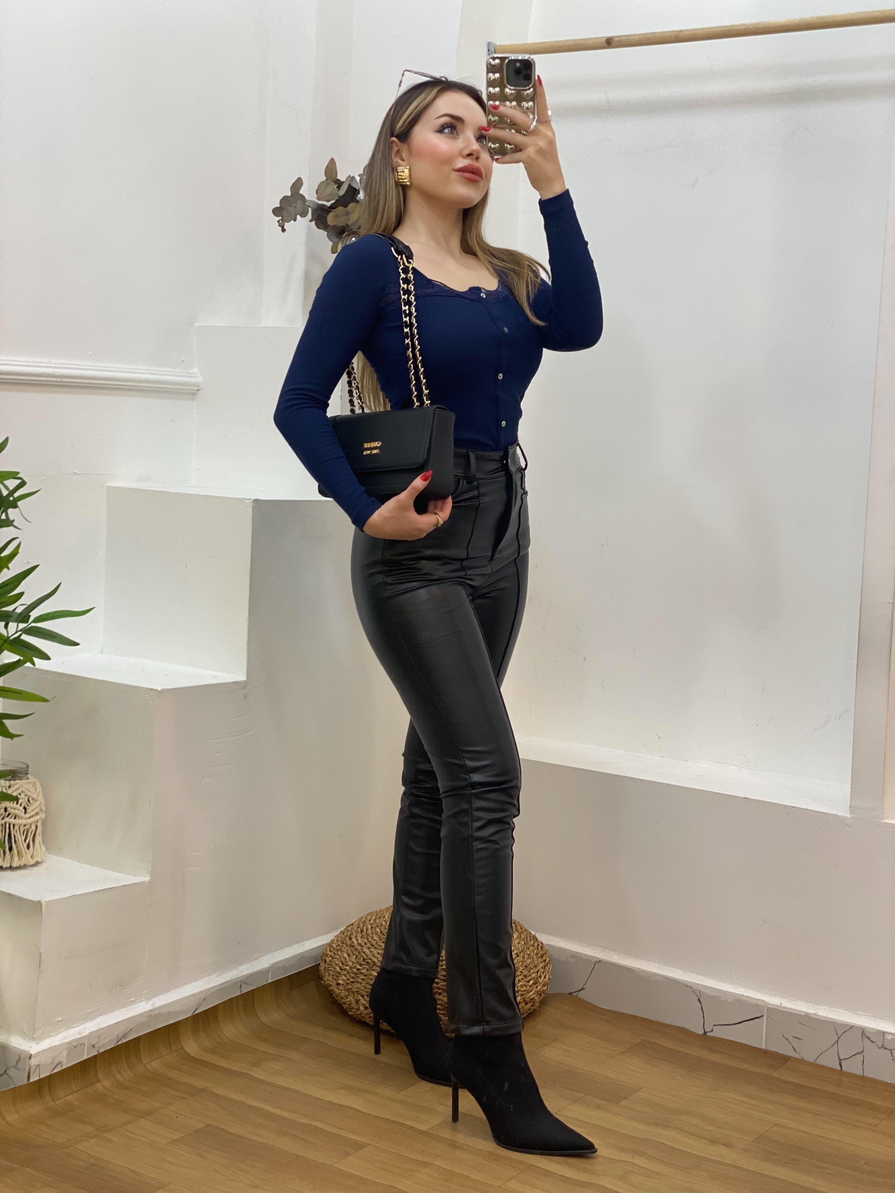 Lacivert Dantel Detay Fitilli Basic Bluz