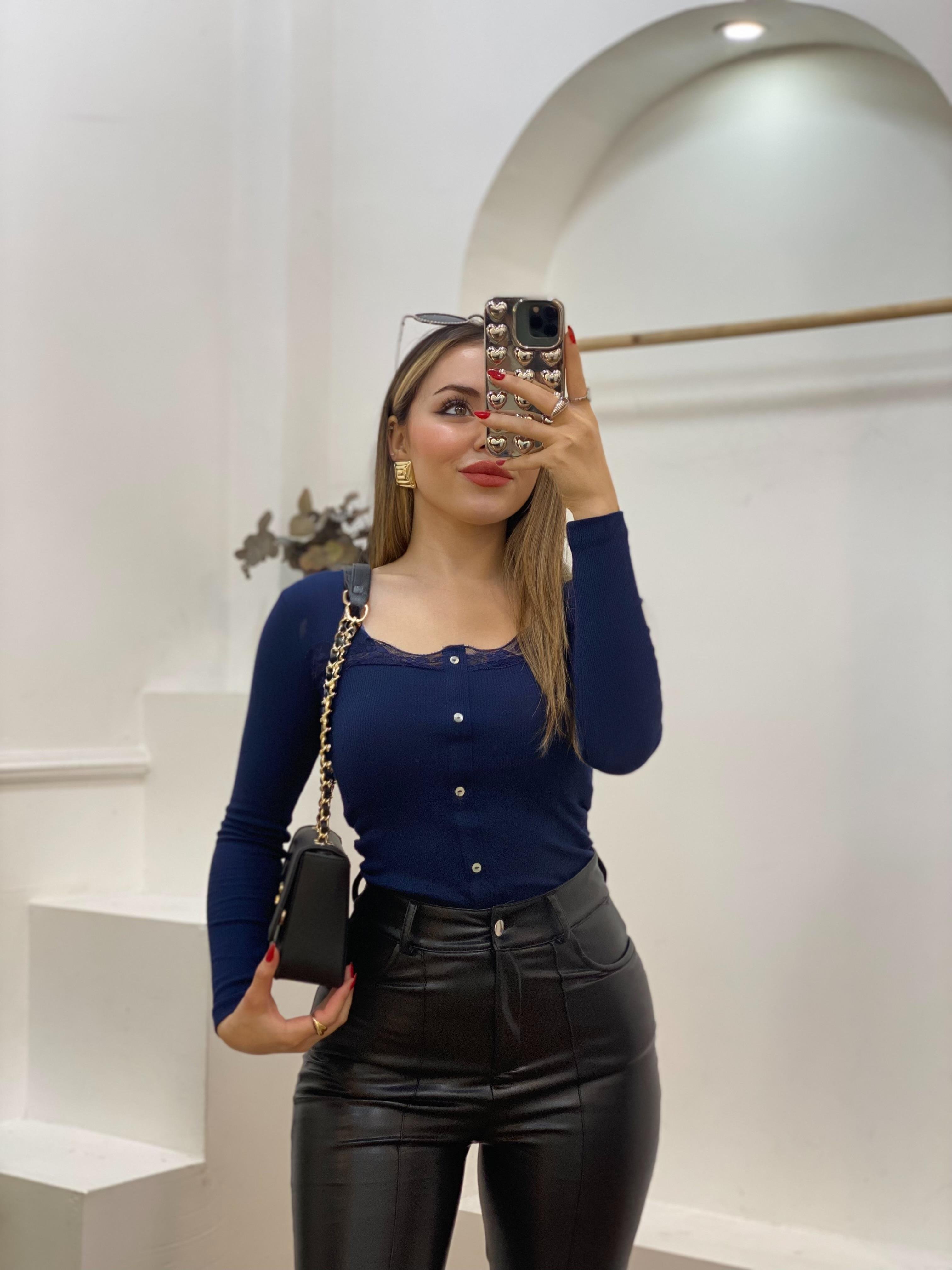 Lacivert Dantel Detay Fitilli Basic Bluz