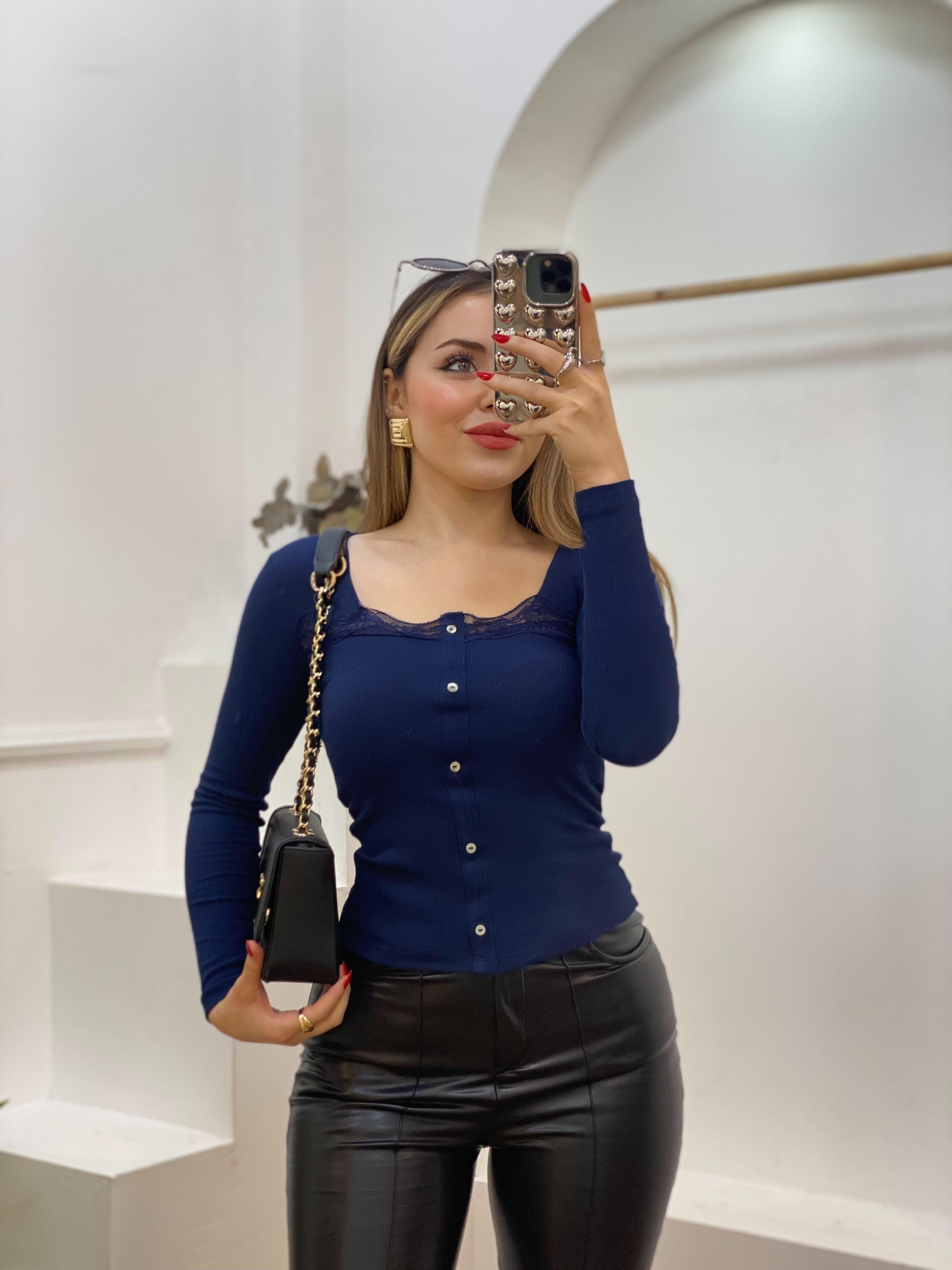 Lacivert Dantel Detay Fitilli Basic Bluz