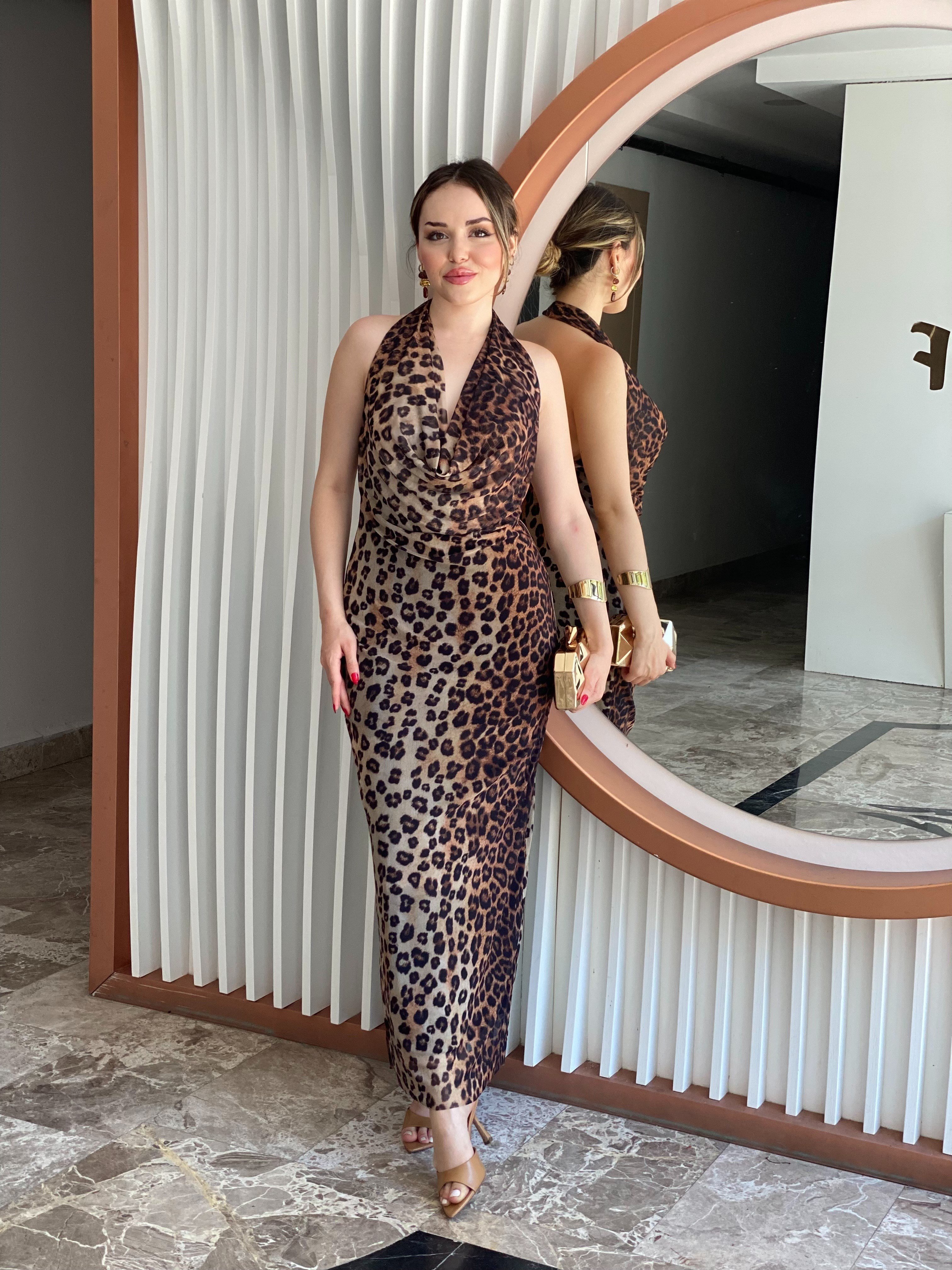 Leopar Desen Degaje Yaka Sırt Dekolteli Elbise